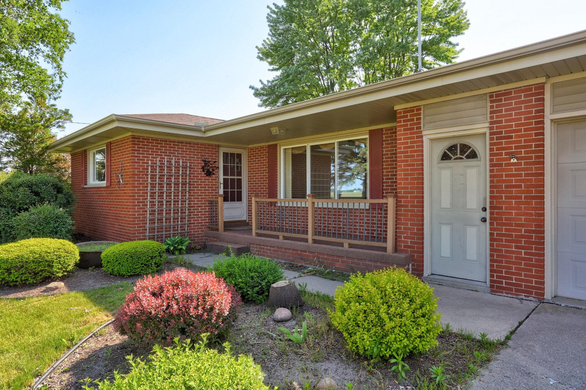 2388 S Portsmouth Road, Saginaw, MI 48601 — Photo 5