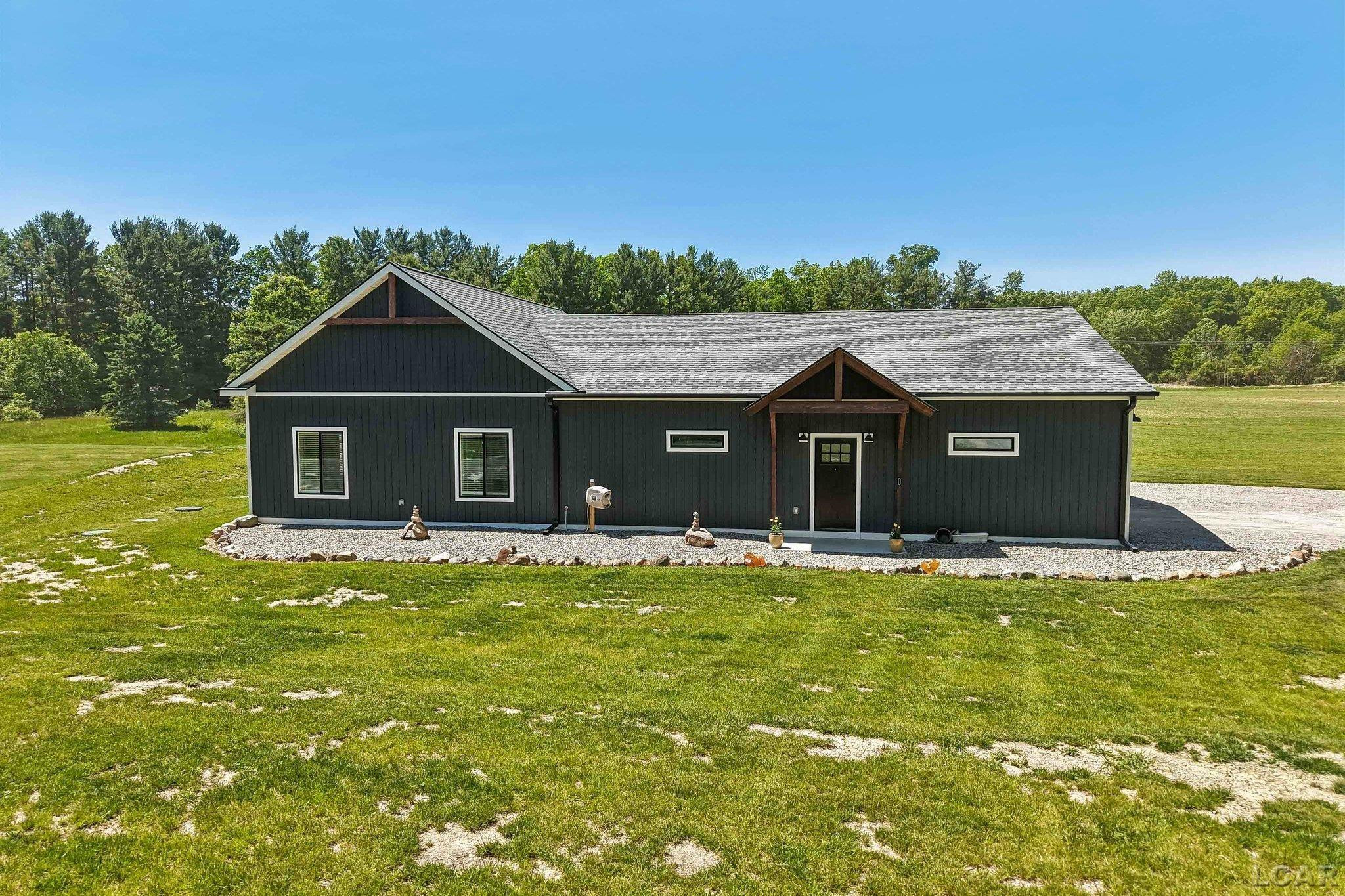 20785 Hogan Road, Manchester, MI 48158