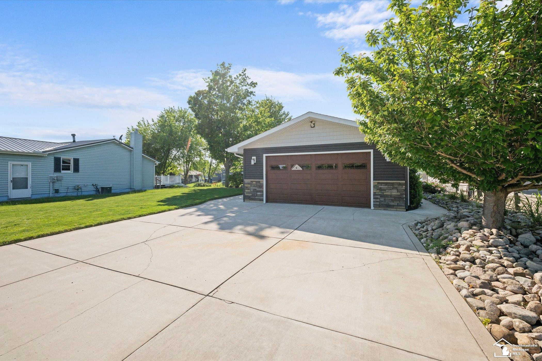 14598 Kildare Lane, Cement City, MI 49233 — Photo 7