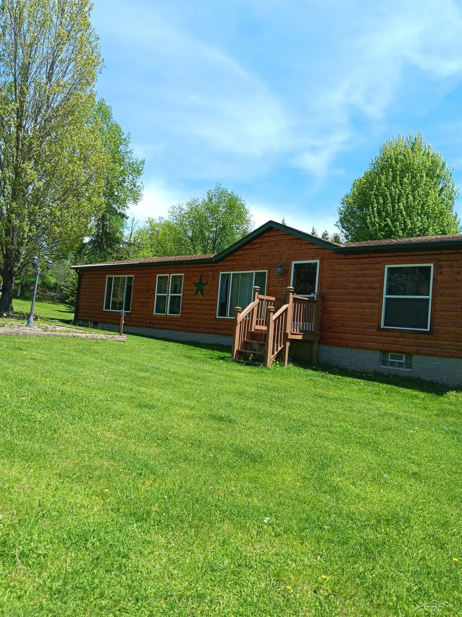 8 W County Rd 424 Road, Gaastra, MI — Photo 2