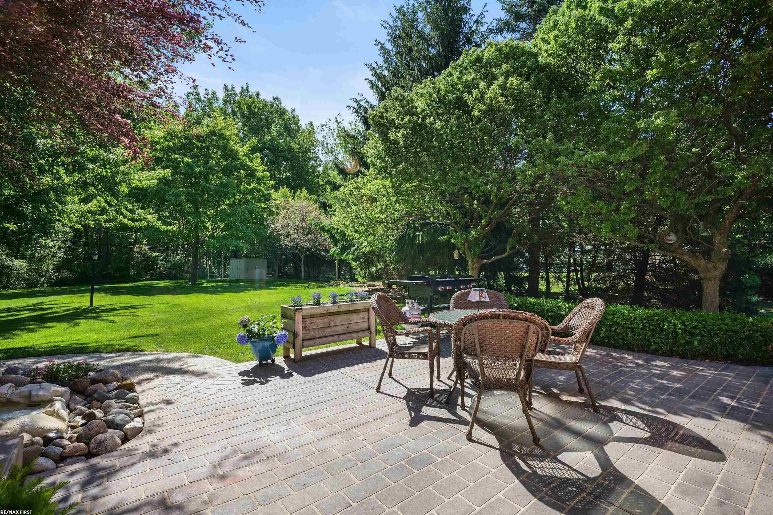 46368 Community Center Drive, MI 48047 — Photo 27