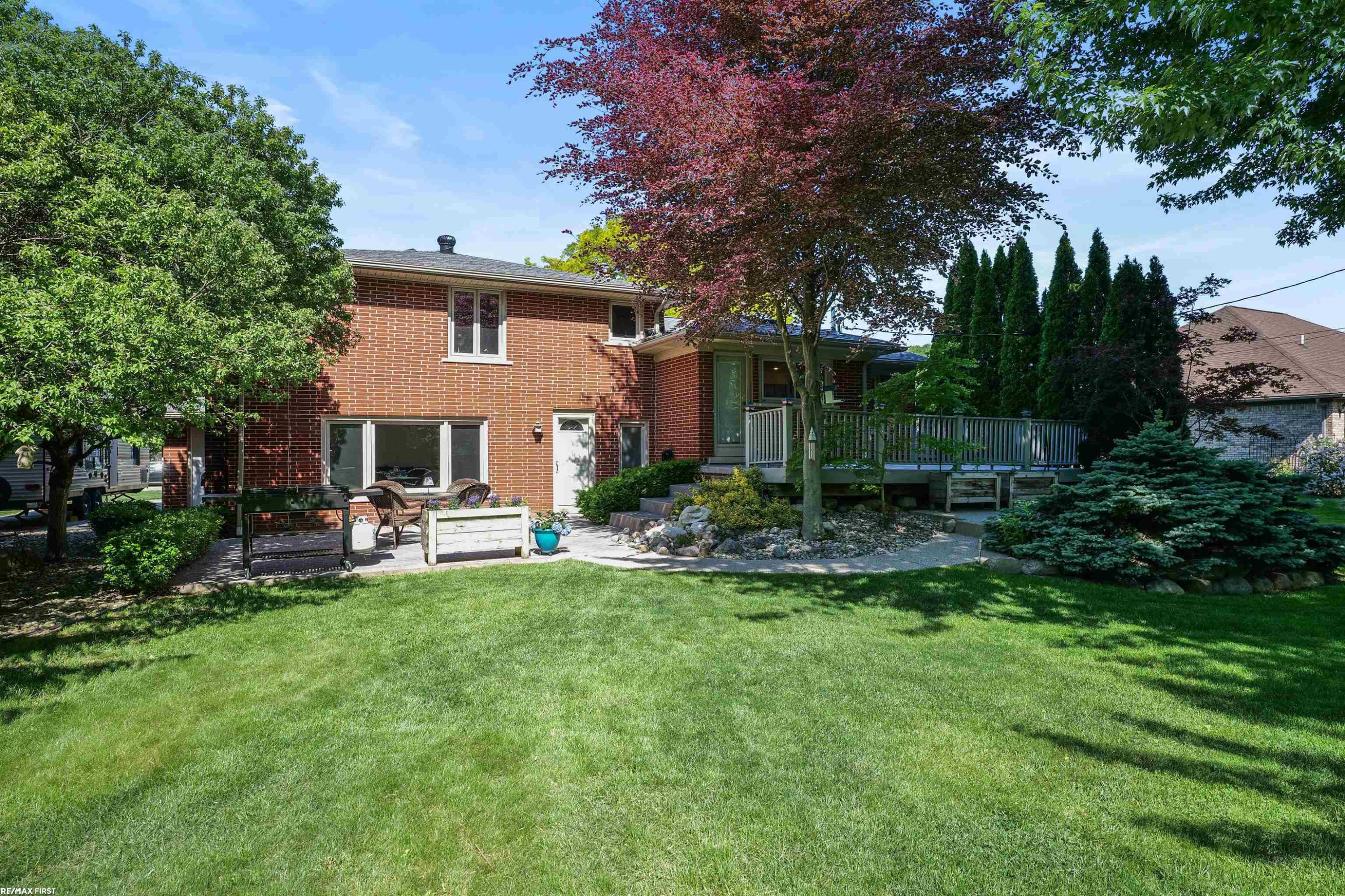 46368 Community Center Drive, MI 48047 — Photo 34