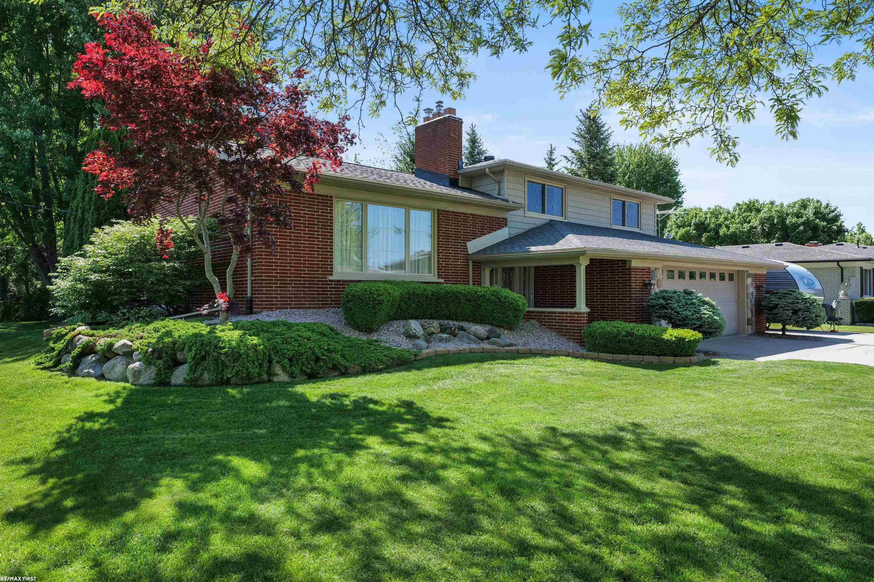 46368 Community Center Drive, MI 48047 — Photo 42