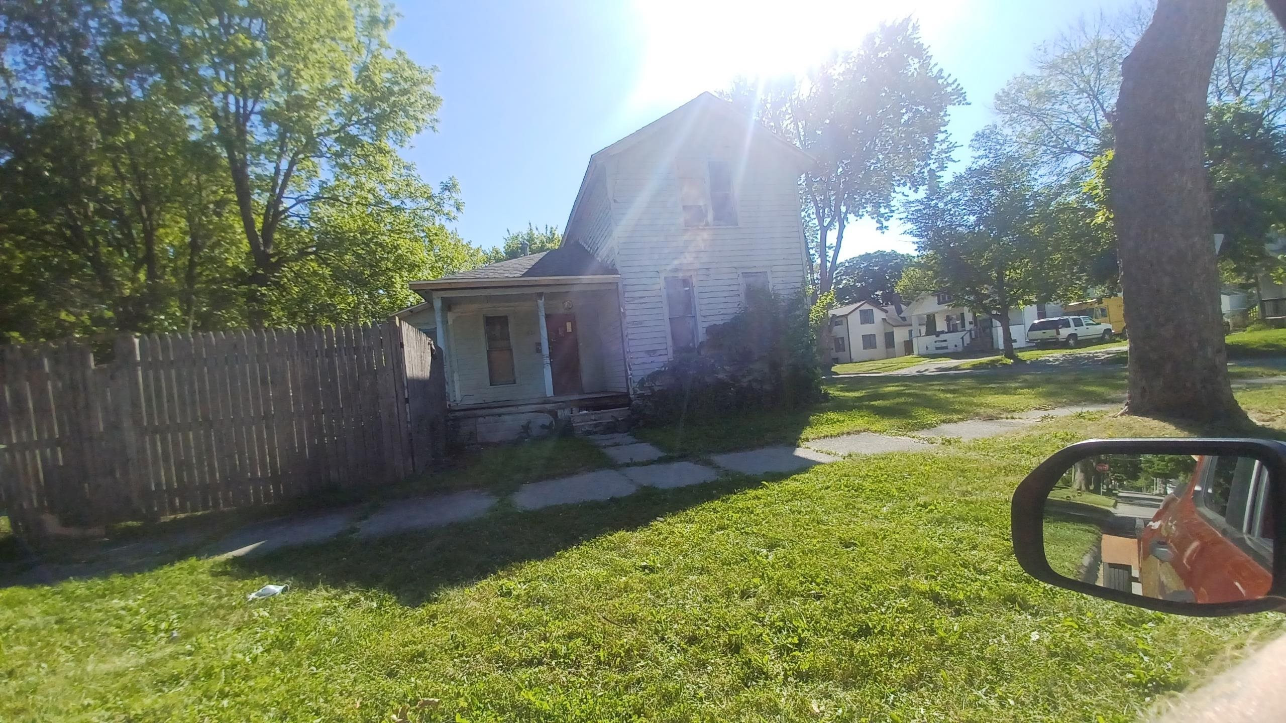 921 Monroe Street, Saginaw, MI 48602 — Photo 2
