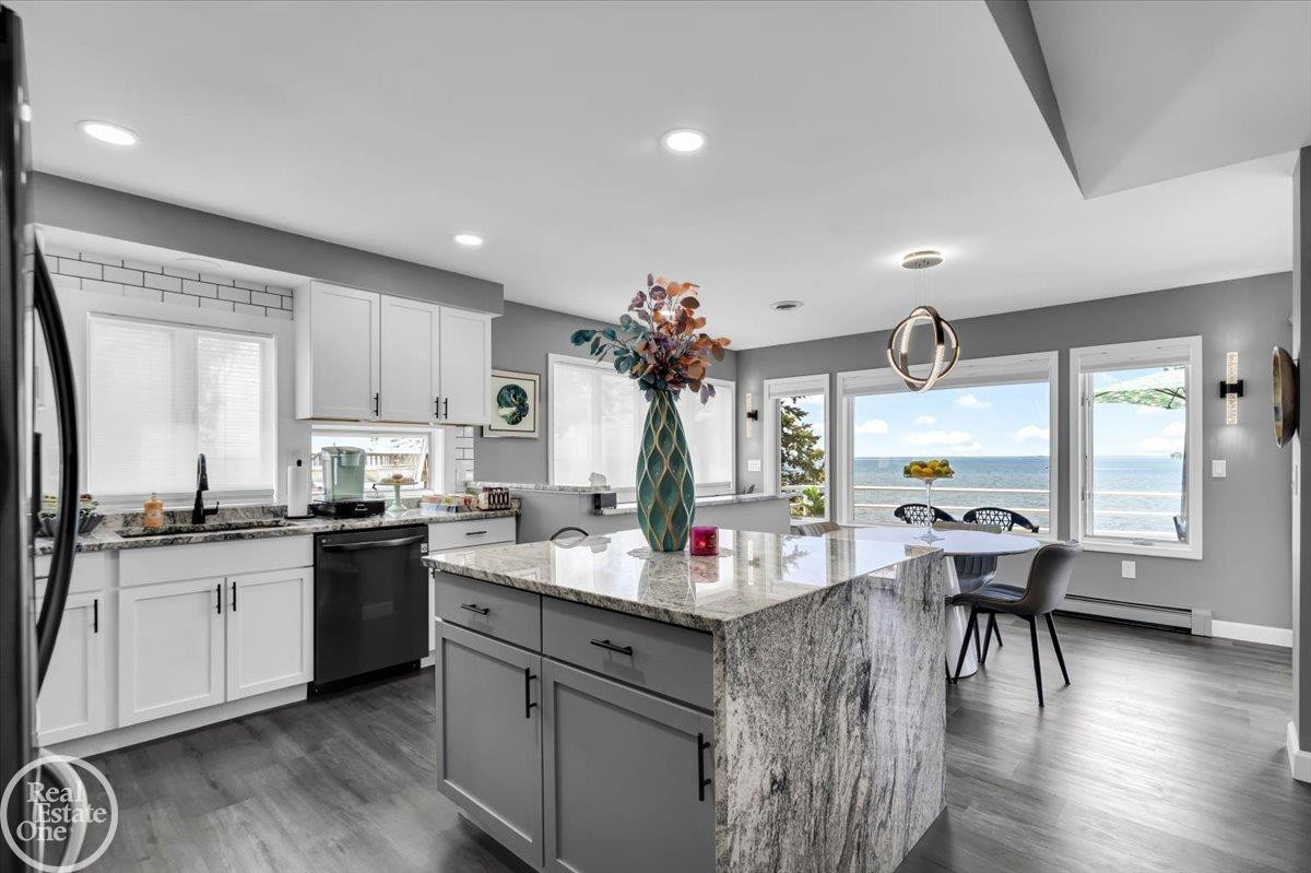 7860 Belle Brae Lane, MI — Photo 10