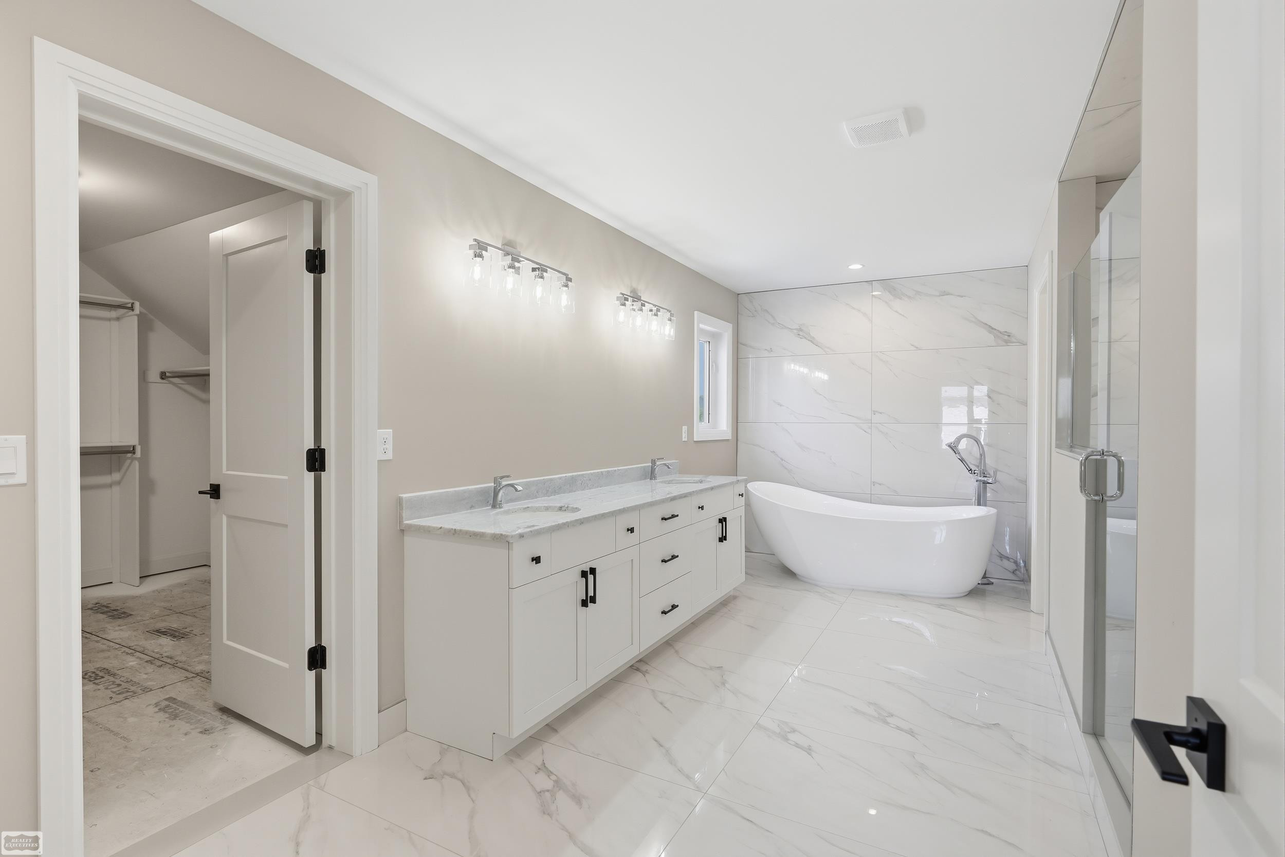 54679 White Pine Lane, Shelby Twp, MI 48315 — Photo 27