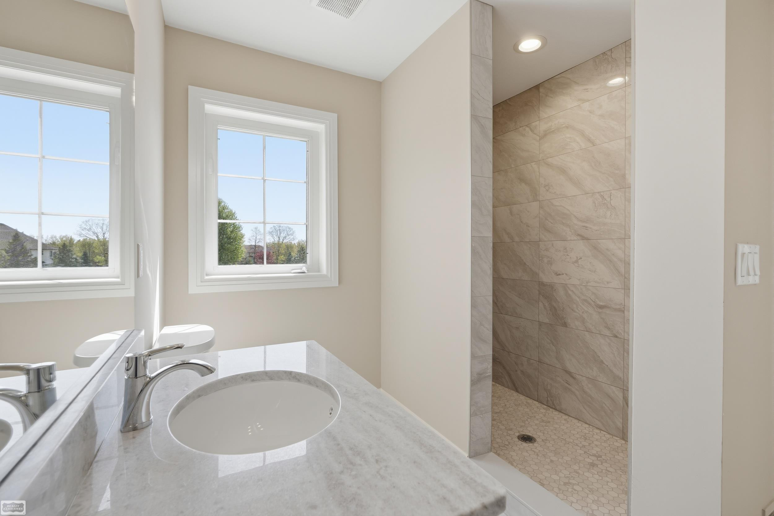 54679 White Pine Lane, Shelby Twp, MI 48315 — Photo 39