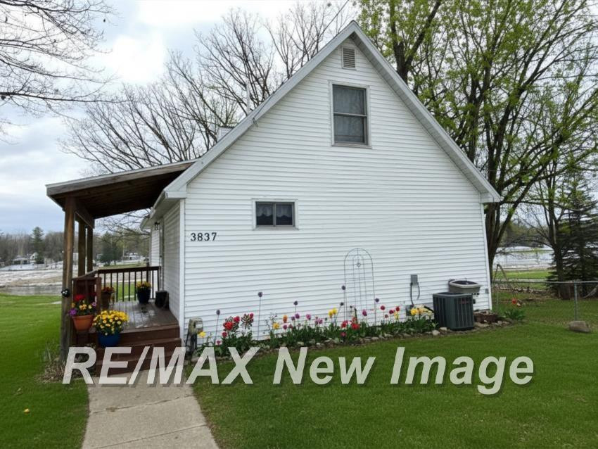 3837 S Pine Road, Beaverton, MI 48612 — Photo 2