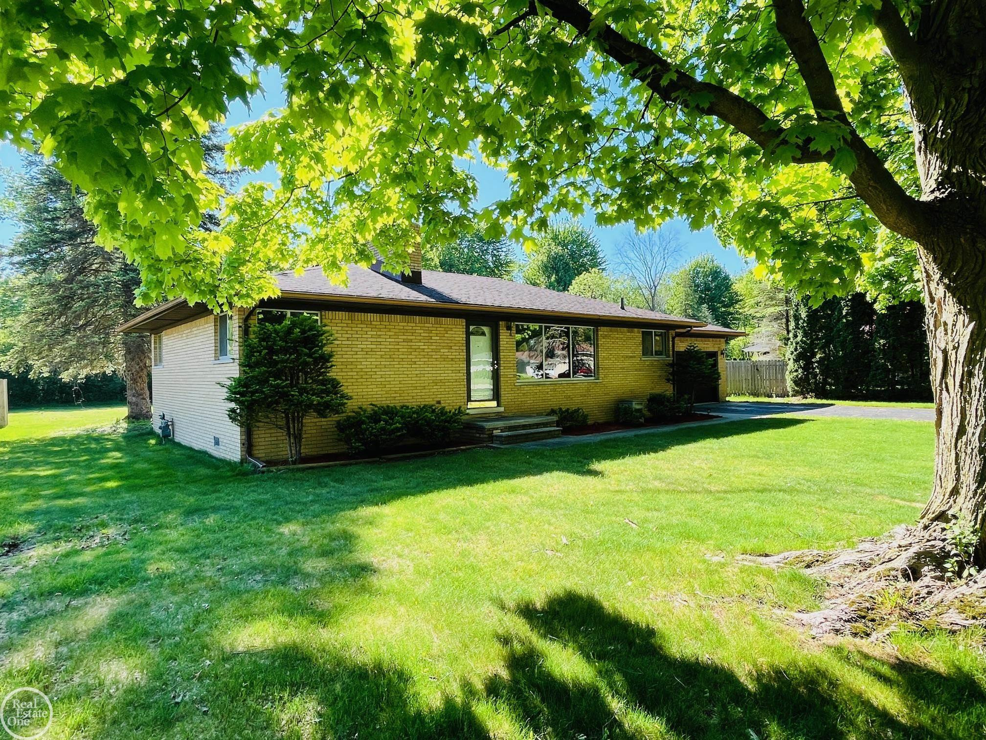 227 Connecticut Avenue, Marysville, MI 48040 — Photo 23