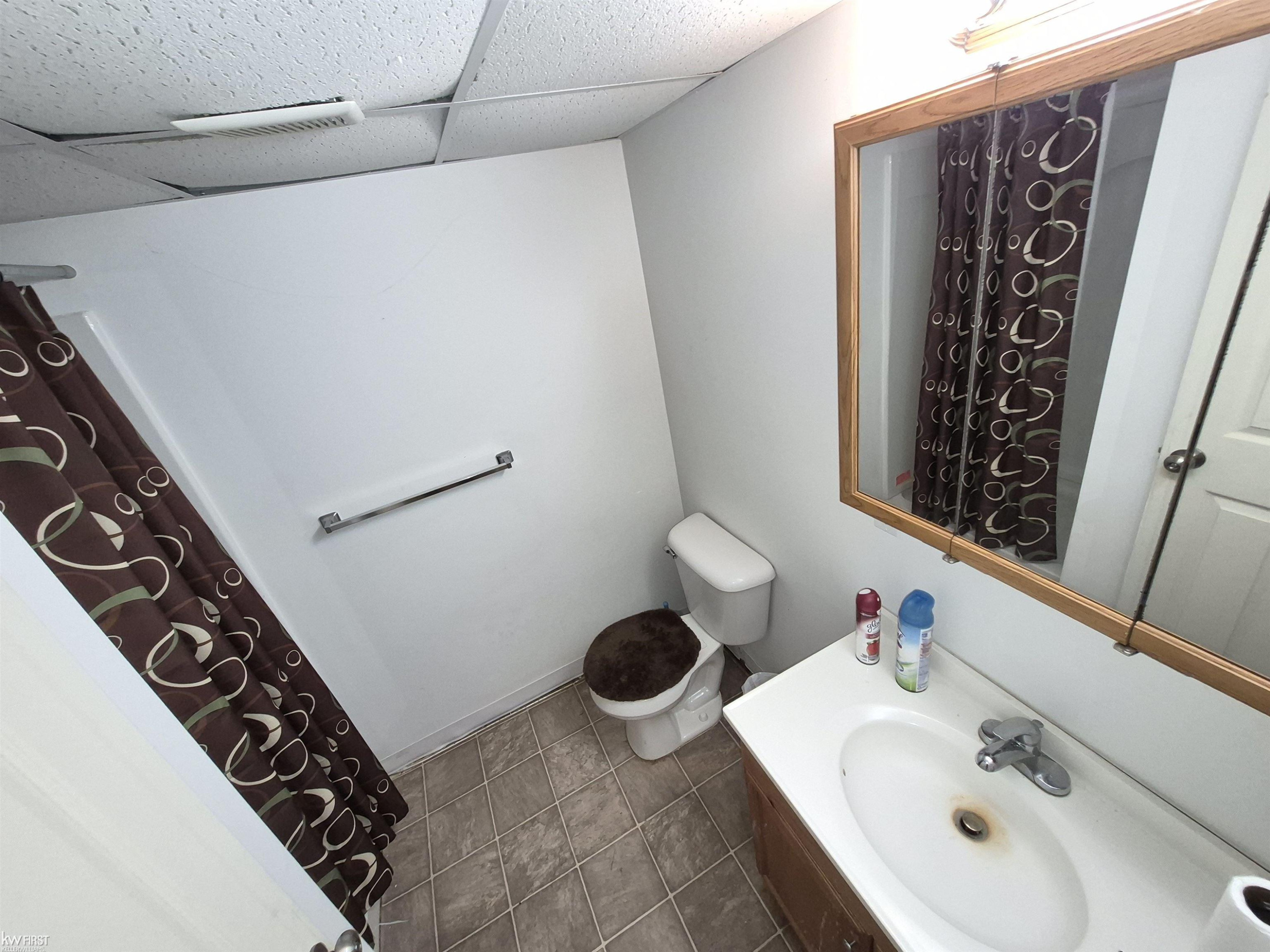 1282 Arrowhead Drive, Burton, MI 48509 — Photo 17