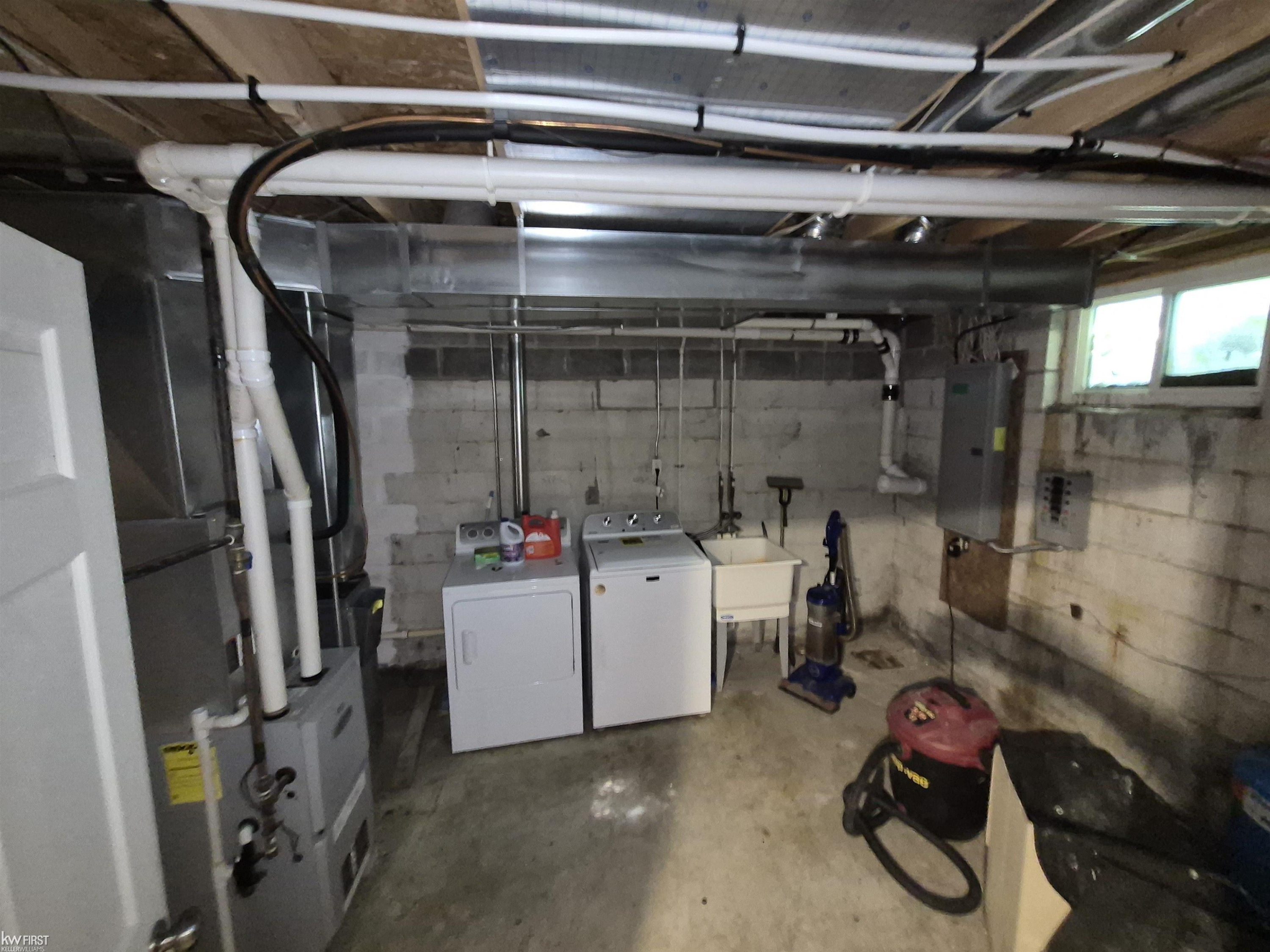 1282 Arrowhead Drive, Burton, MI 48509 — Photo 19