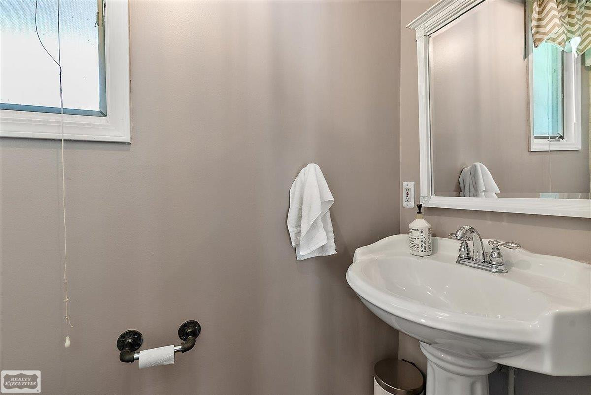 9780 Klais Rd Road, Clarkston, MI 48348 — Photo 46
