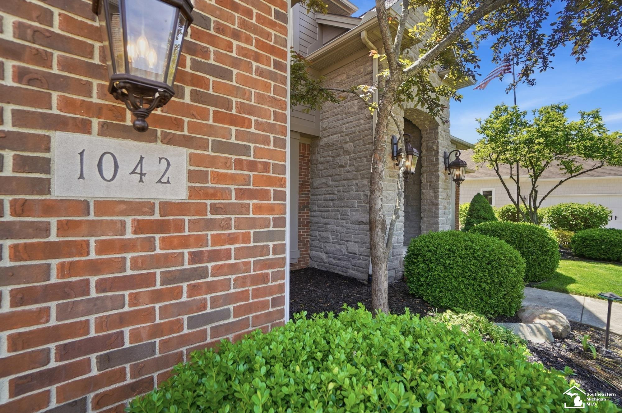 1042 Saint James Park Avenue, Monroe, MI 48161 — Photo 10