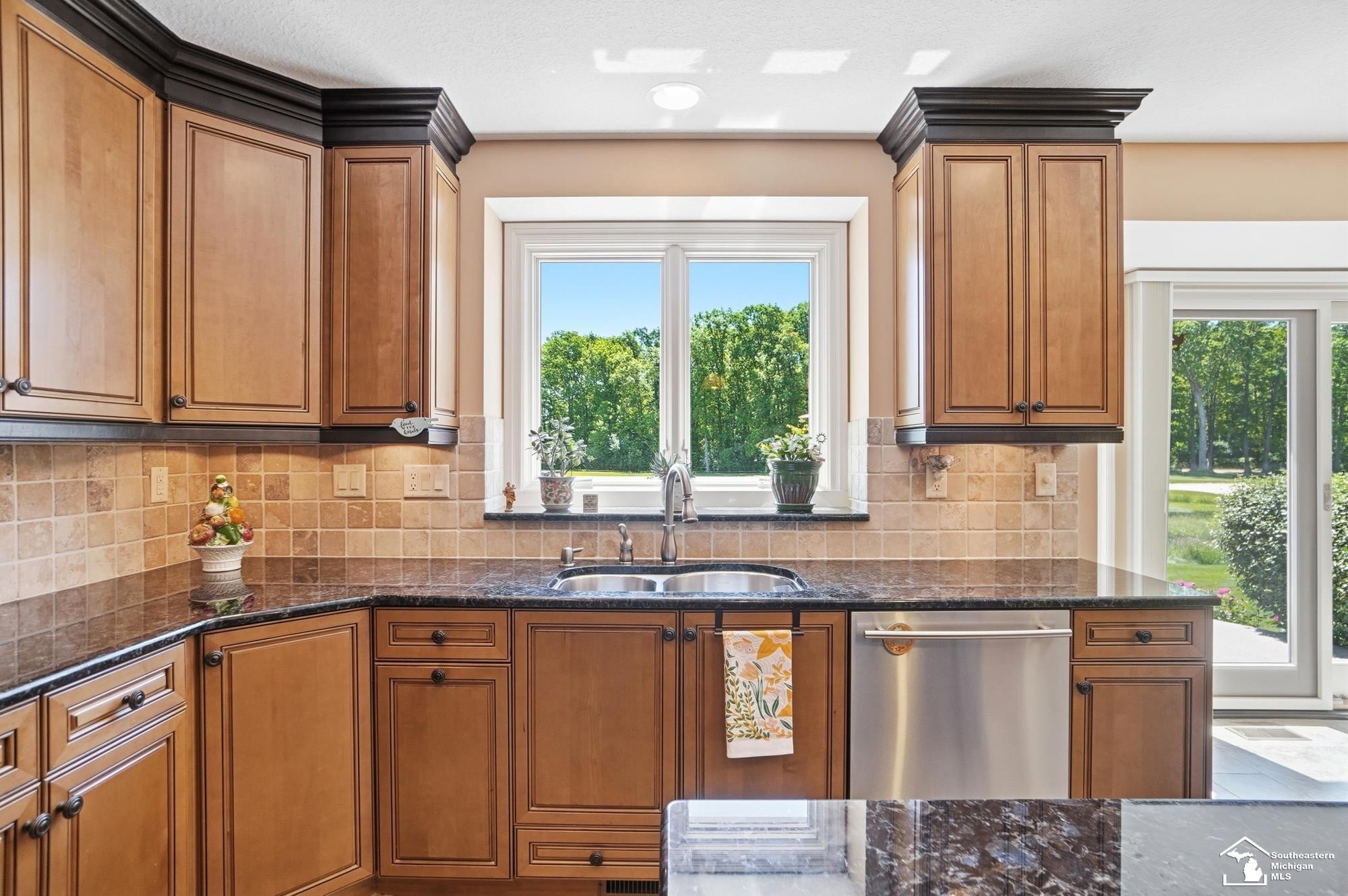 1042 Saint James Park Avenue, Monroe, MI 48161 — Photo 29