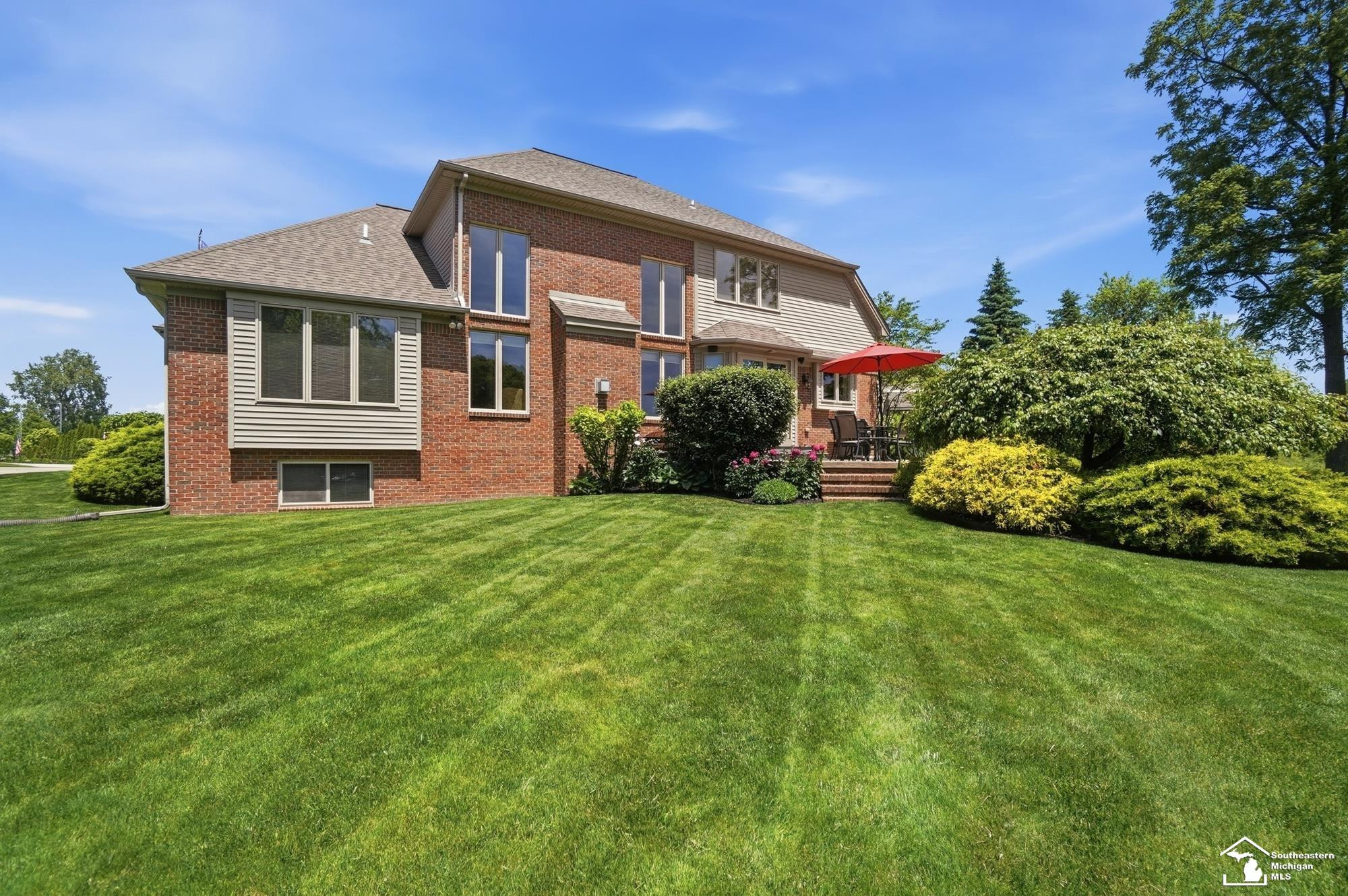 1042 Saint James Park Avenue, Monroe, MI 48161 — Photo 69