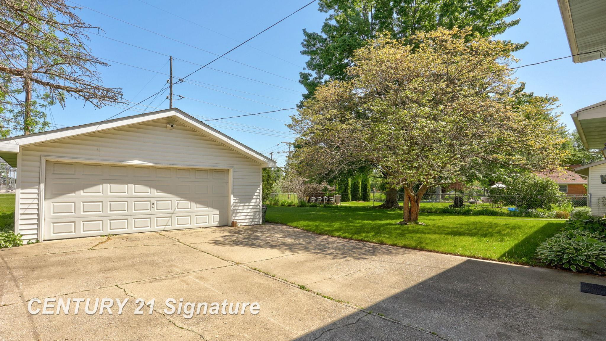 4816 Leaside Drive, Saginaw, MI 48603 — Photo 38