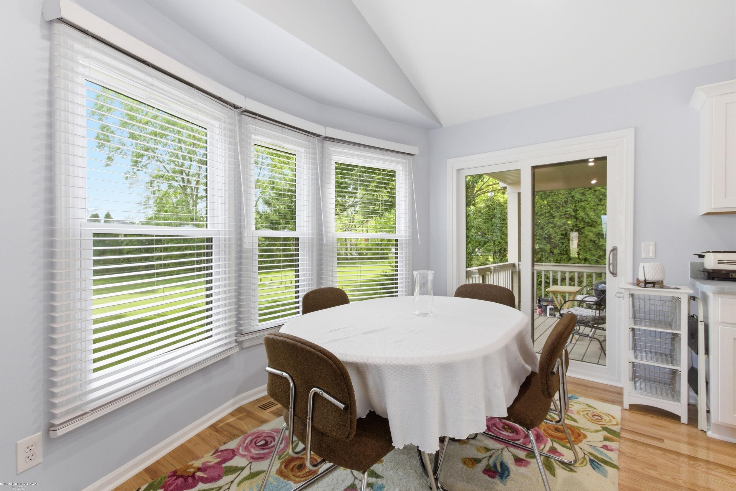 47153 W Mission Valley Drive, 10, Macomb, MI 48042 — Photo 5