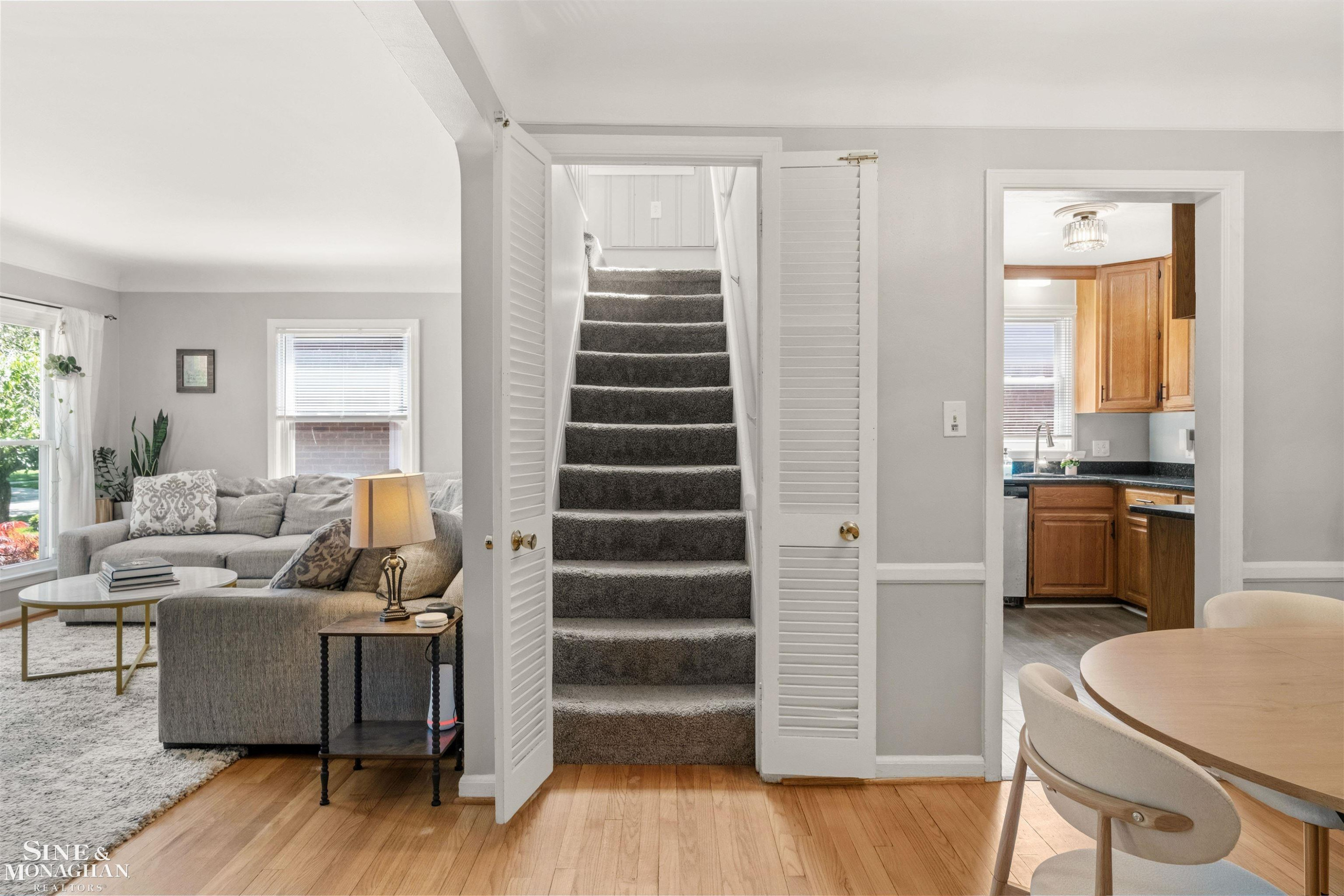 1229 Brys Drive, Grosse Pointe Woods, MI 48236 — Photo 9