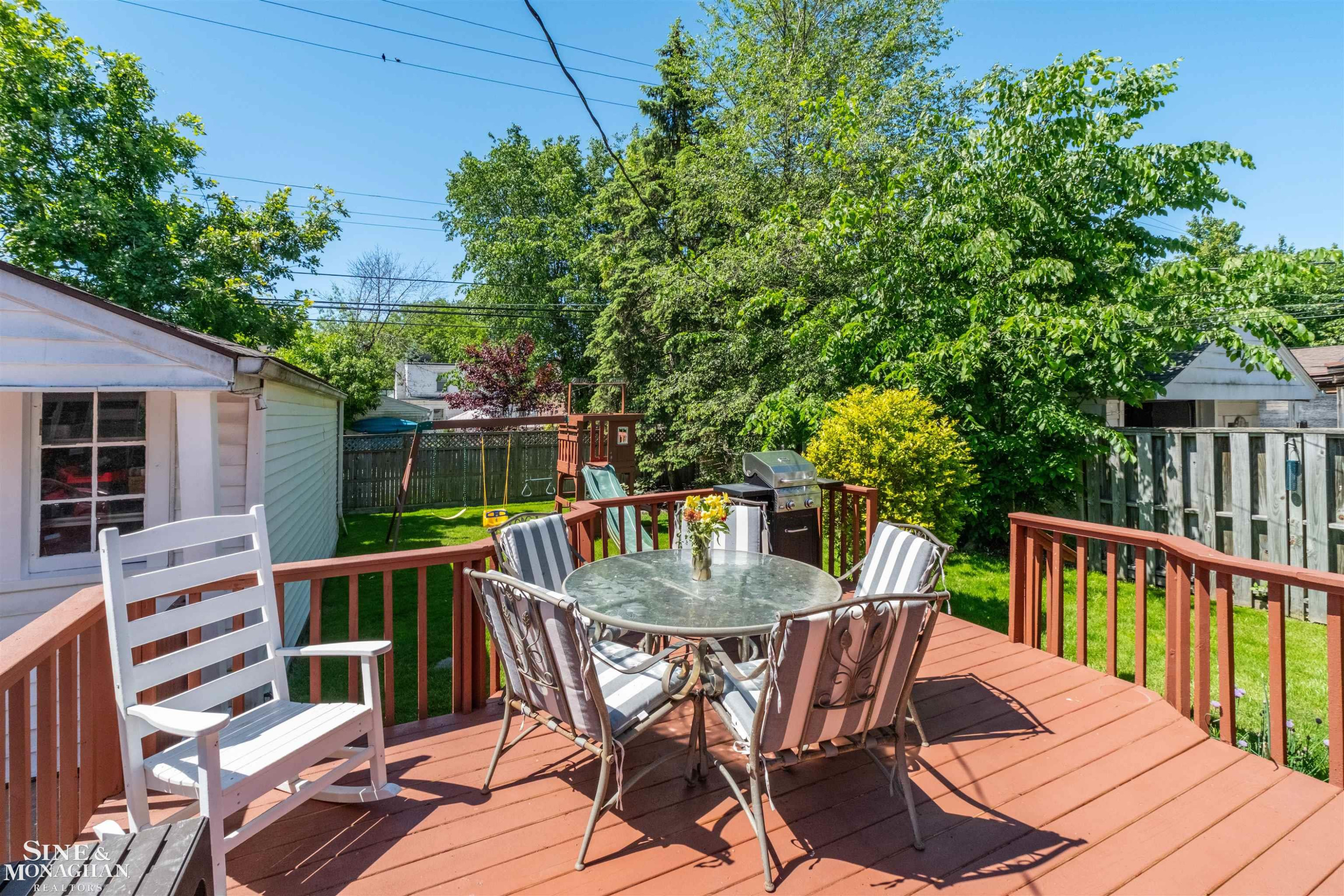 1229 Brys Drive, Grosse Pointe Woods, MI 48236 — Photo 45