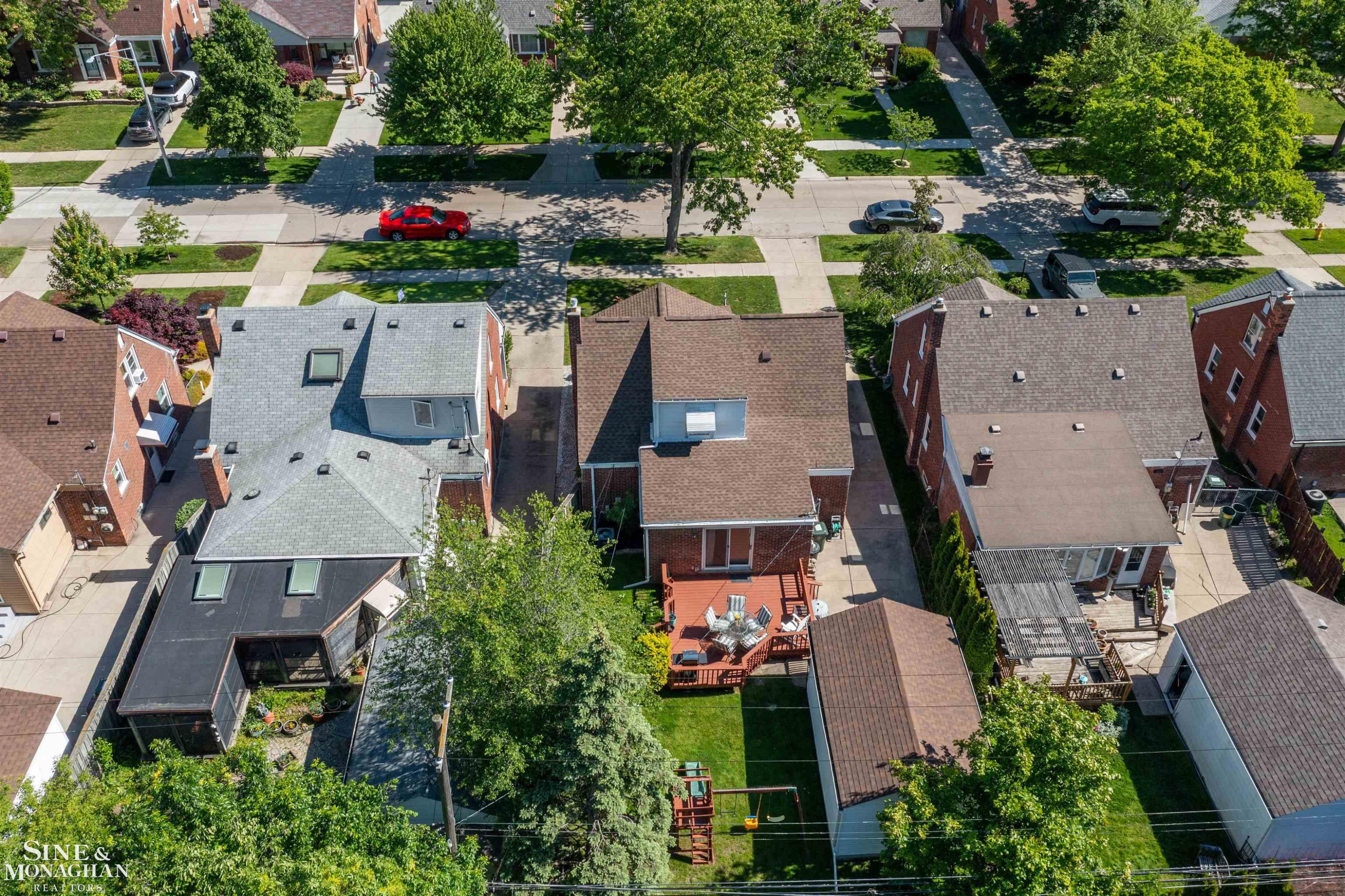 1229 Brys Drive, Grosse Pointe Woods, MI 48236 — Photo 52