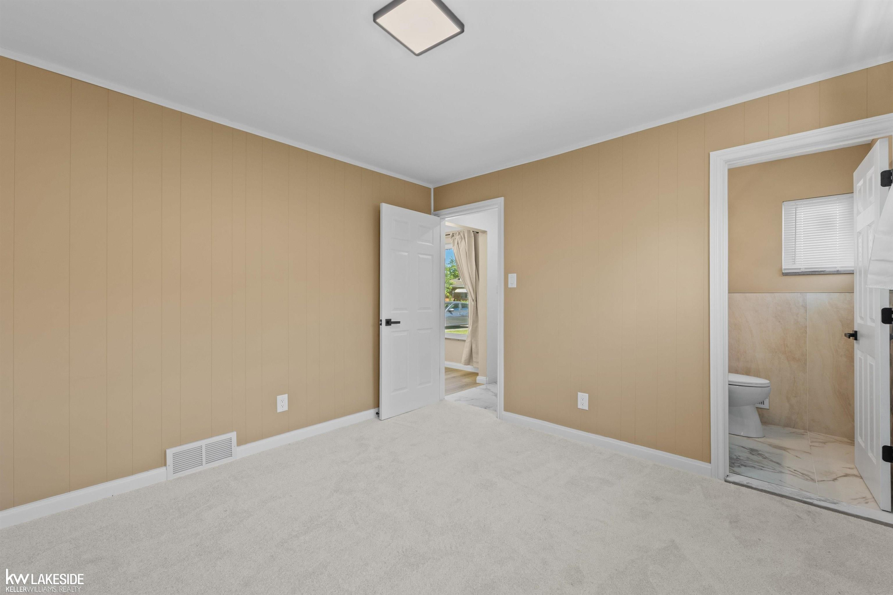16504 Collinson Avenue, Eastpointe, MI 48021 — Photo 17