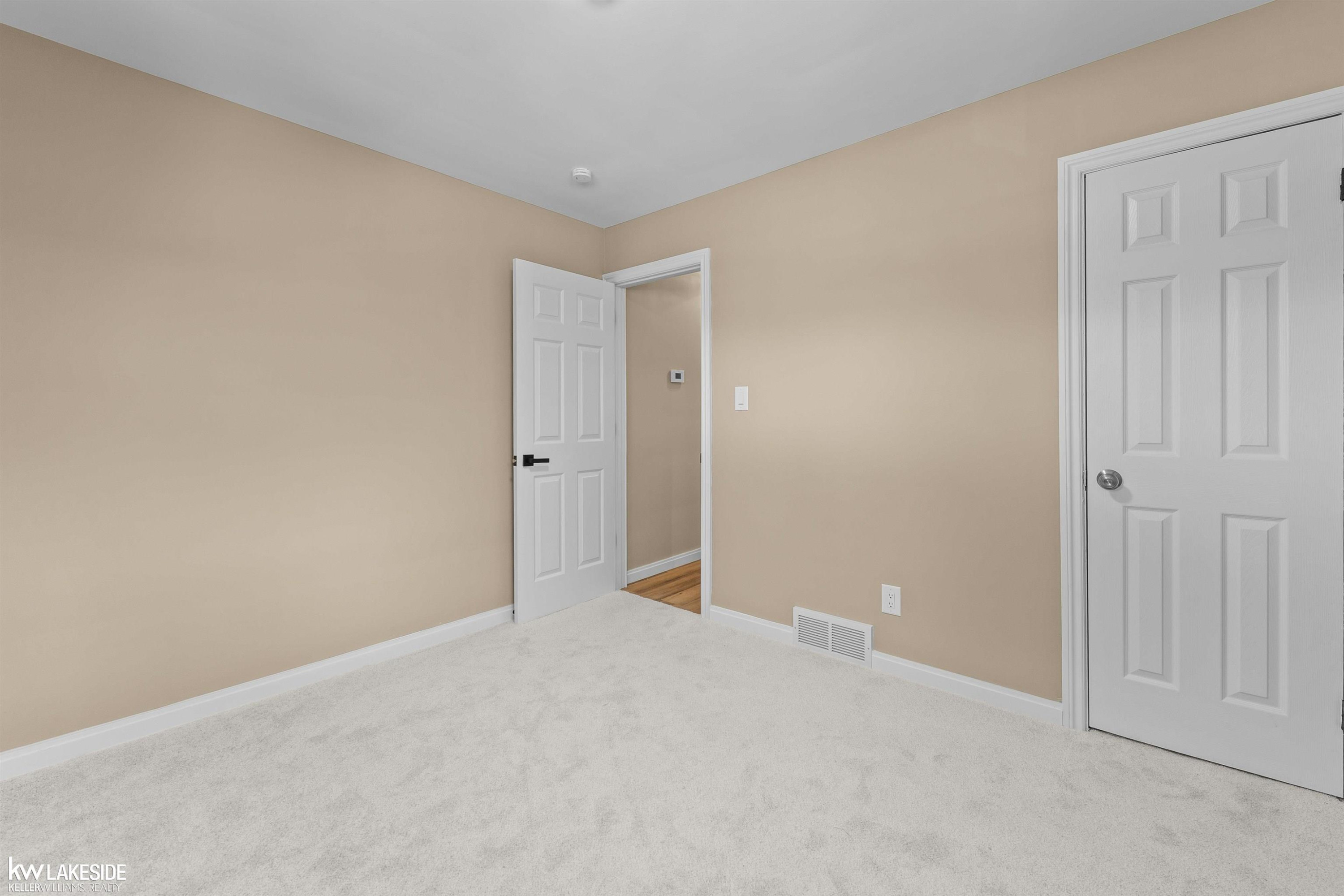 16504 Collinson Avenue, Eastpointe, MI 48021 — Photo 24