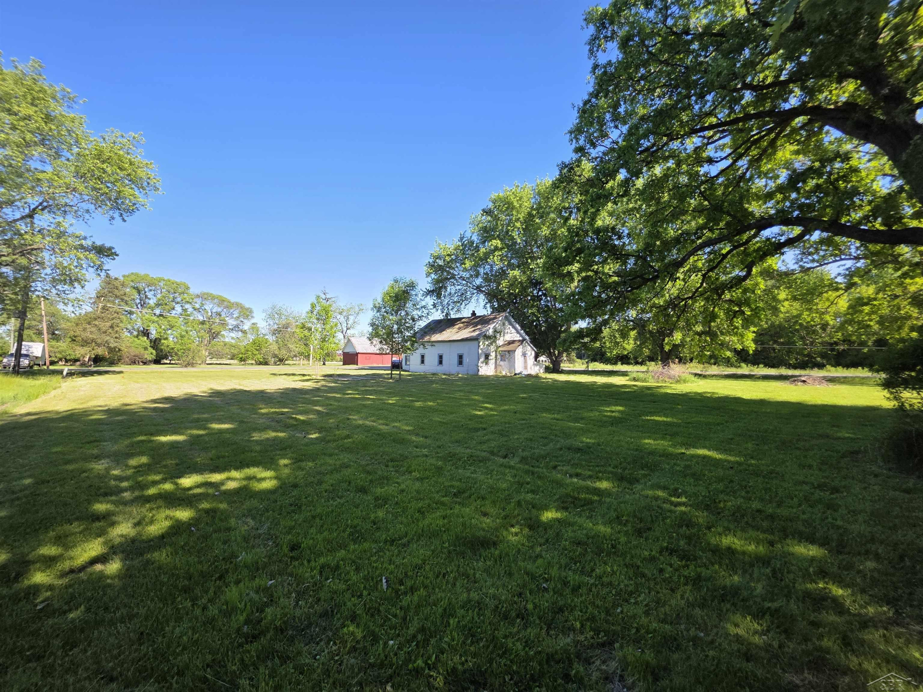 507 N Nine Mile Road, Sanford, MI 48657 — Photo 4