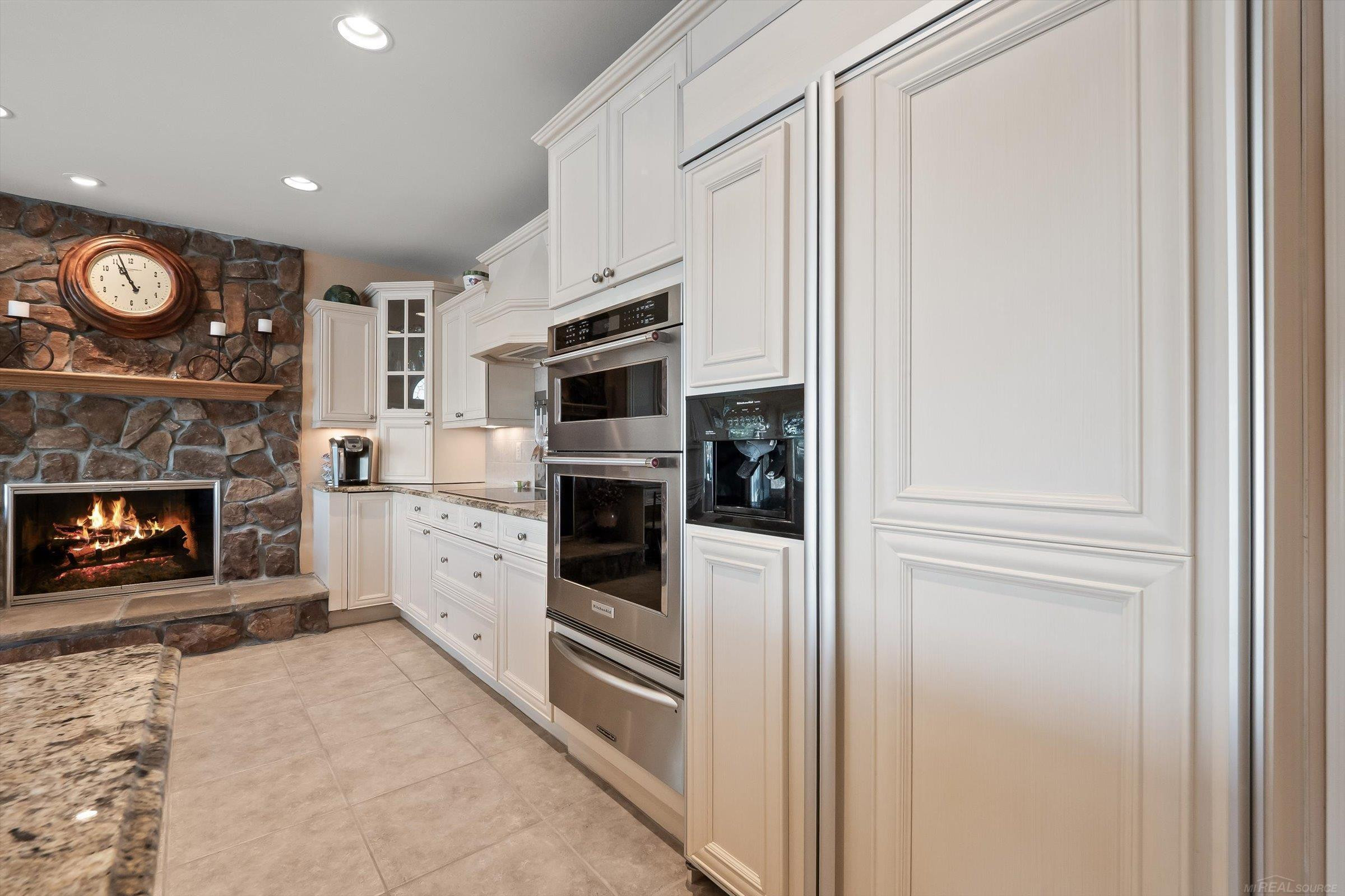 400 Lakes Edge Drive, Oxford, MI 48371 — Photo 14