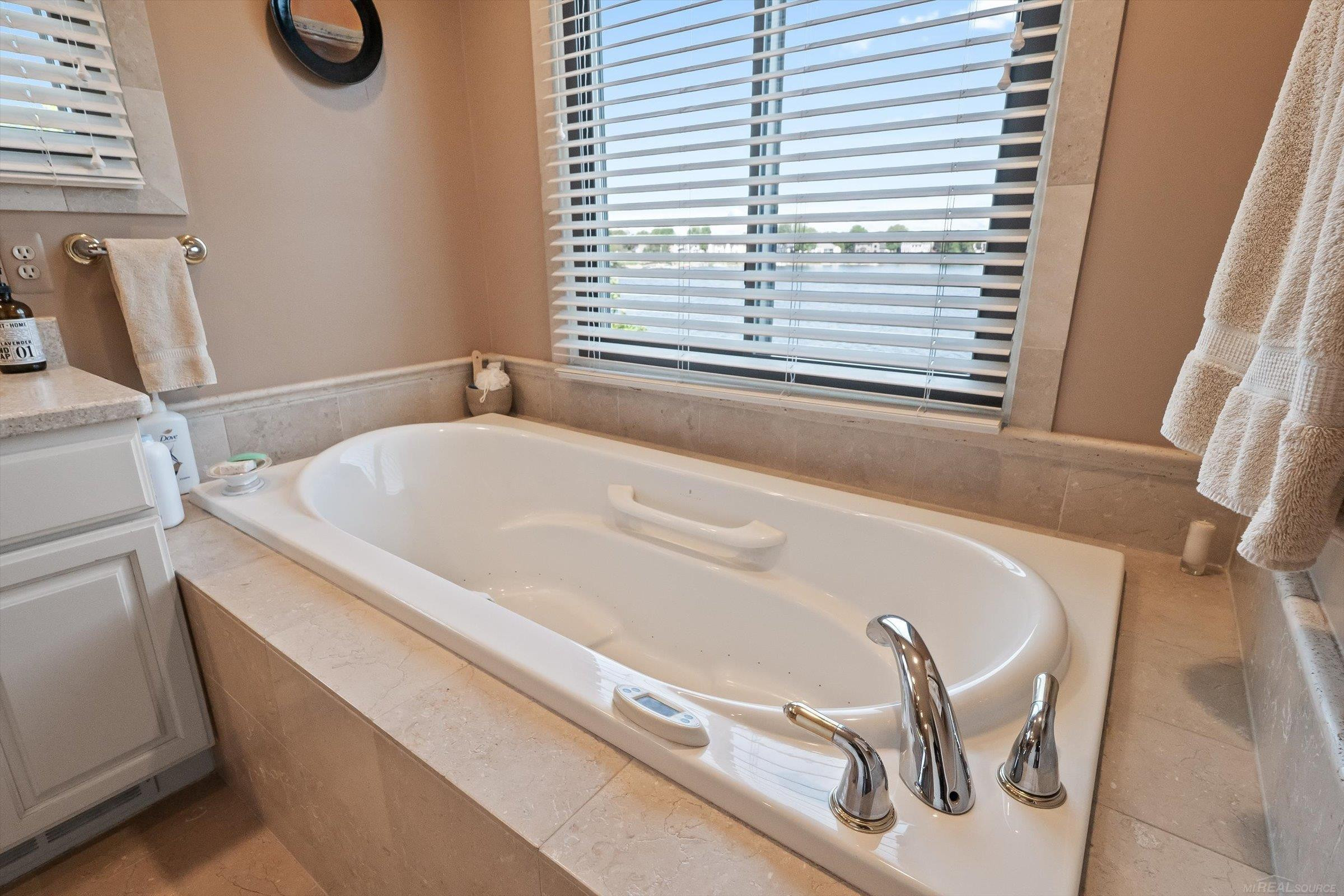 400 Lakes Edge Drive, Oxford, MI 48371 — Photo 22