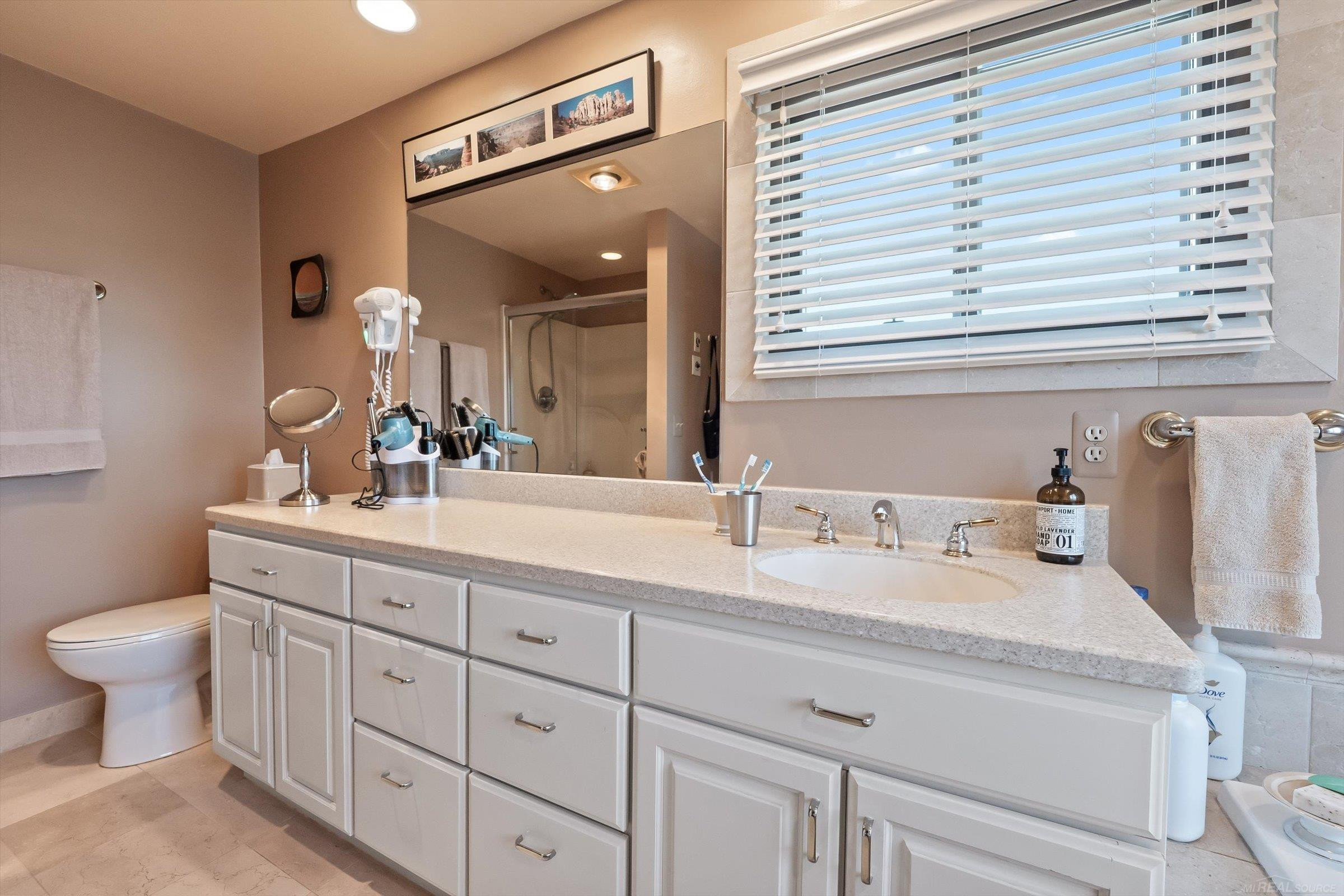 400 Lakes Edge Drive, Oxford, MI 48371 — Photo 23