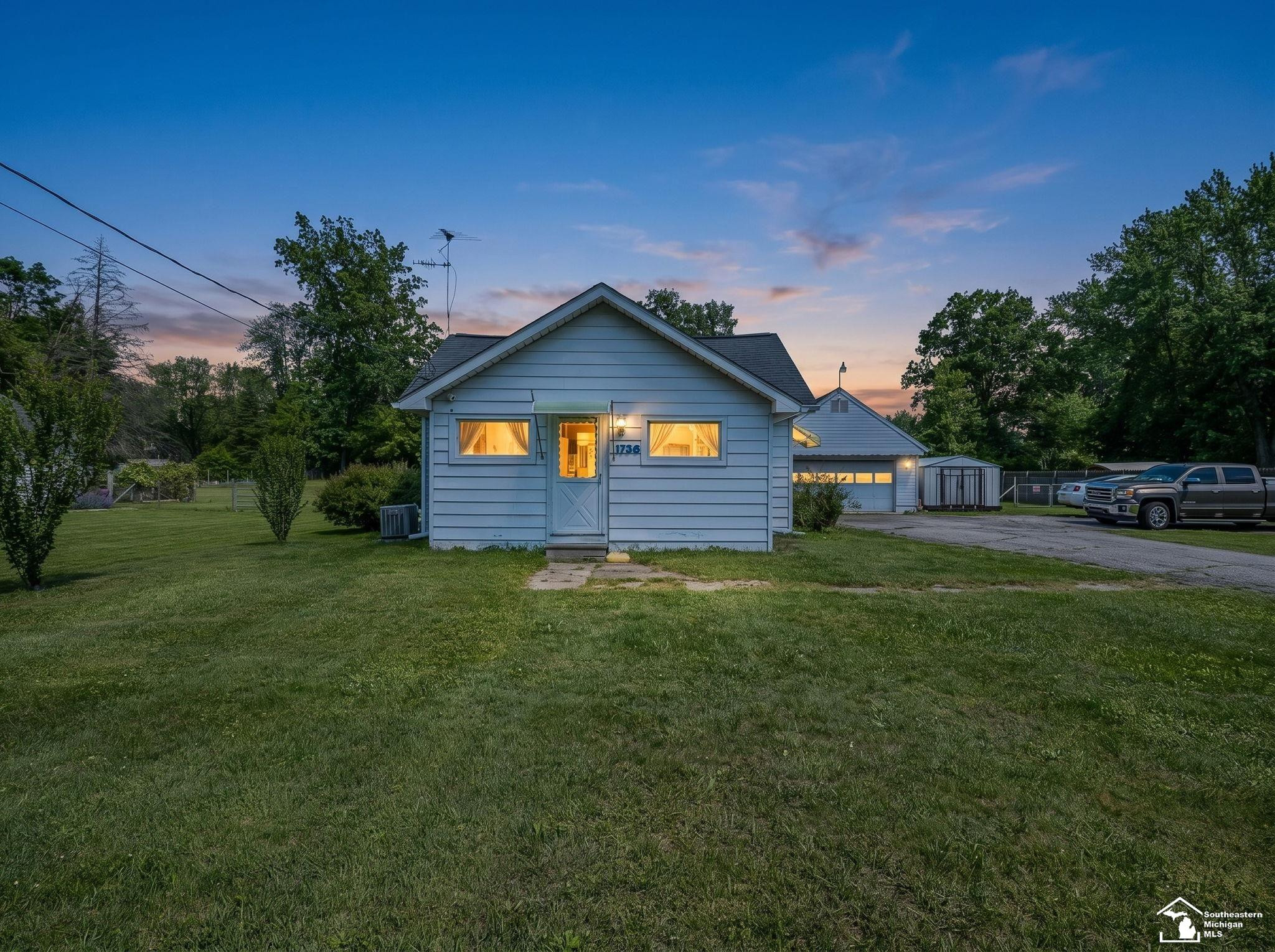 1736 Meadow Drive, Monroe, MI 48162 — Photo 2