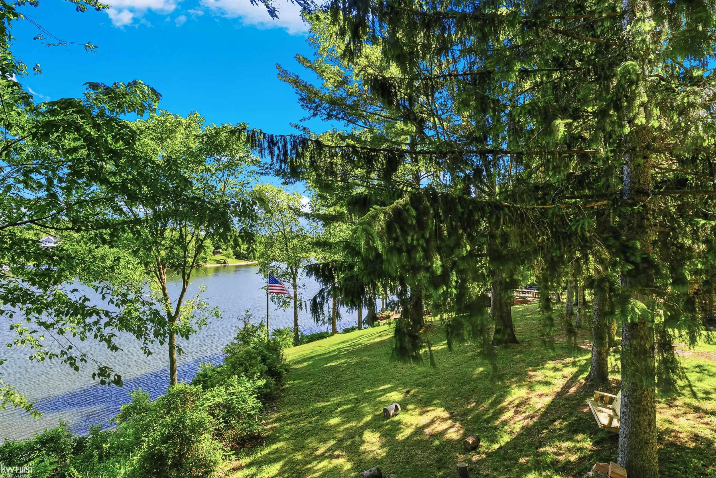 9220 Creekwood Lake Trail, Grand Blanc, MI 48439 — Photo 69