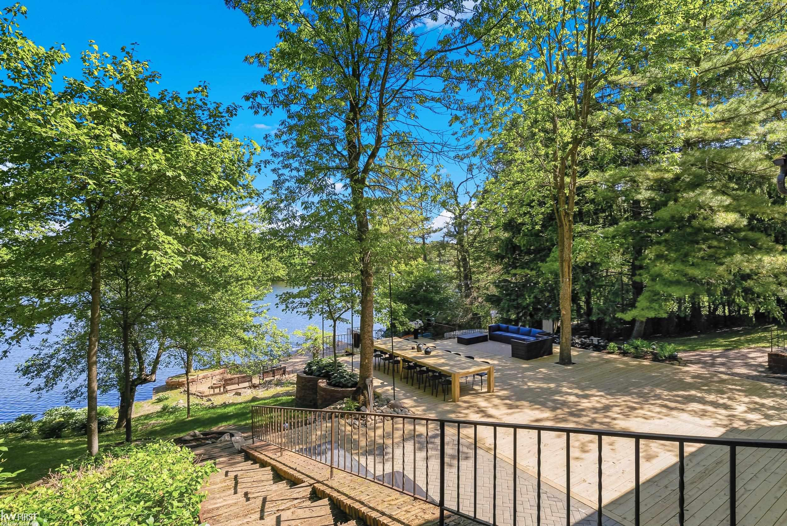 9220 Creekwood Lake Trail, Grand Blanc, MI 48439 — Photo 73