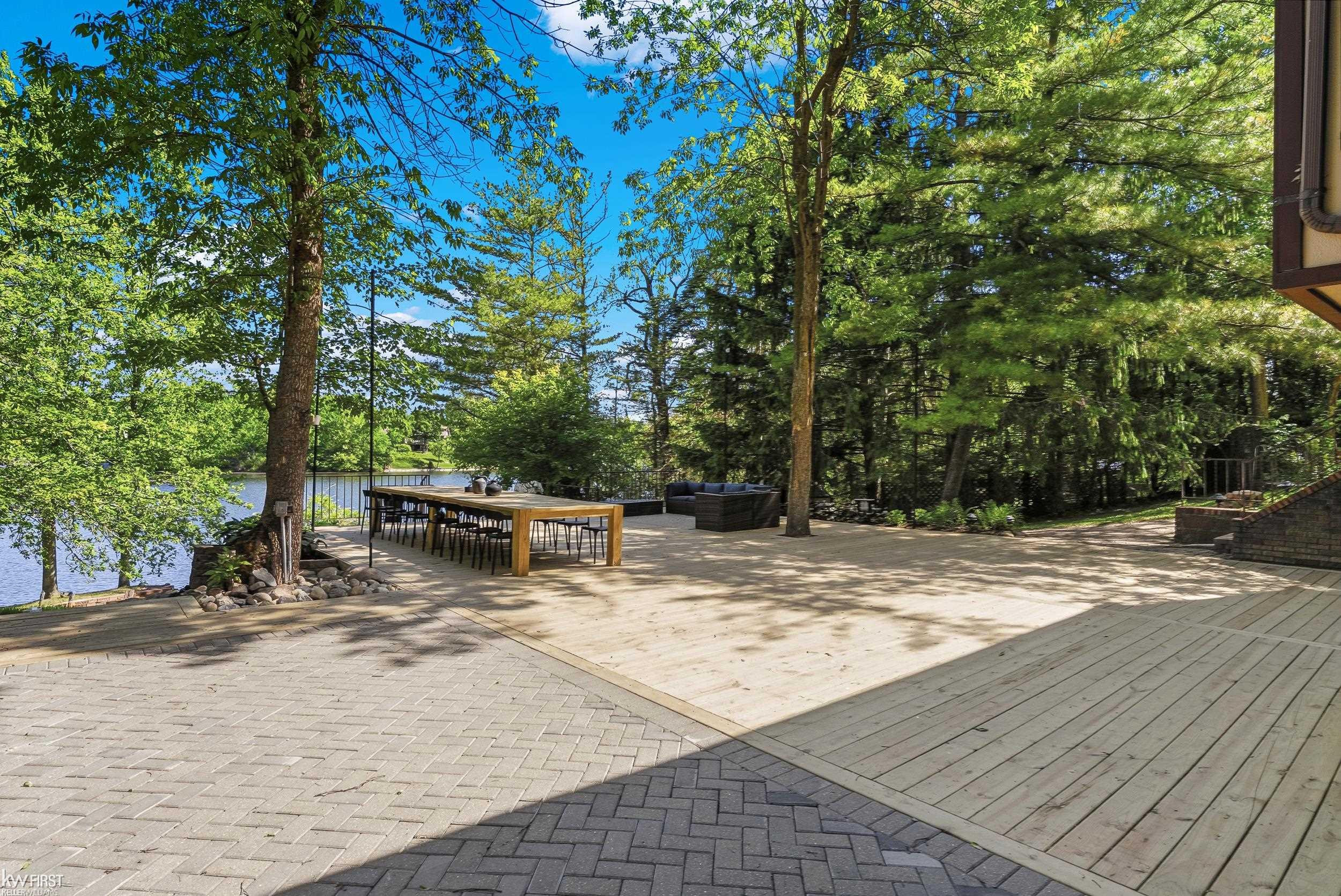 9220 Creekwood Lake Trail, Grand Blanc, MI 48439 — Photo 74