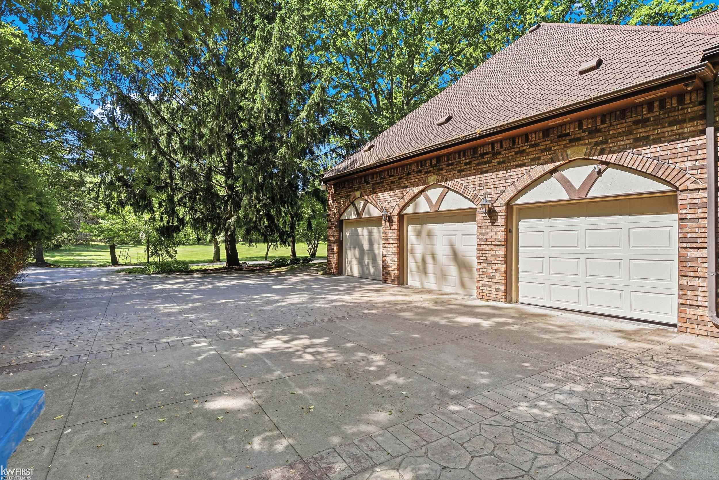 9220 Creekwood Lake Trail, Grand Blanc, MI 48439 — Photo 86