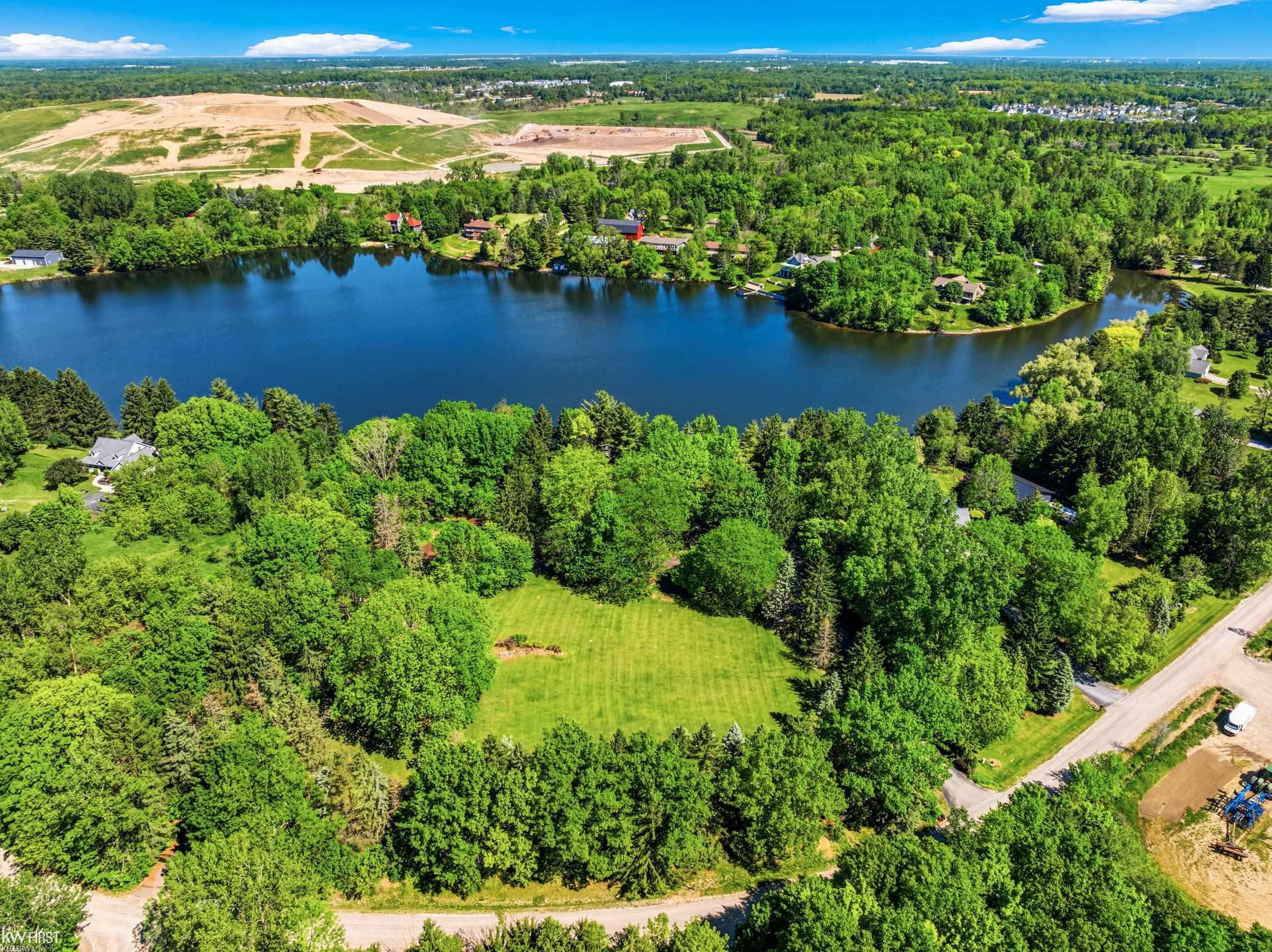 9220 Creekwood Lake Trail, Grand Blanc, MI 48439 — Photo 91