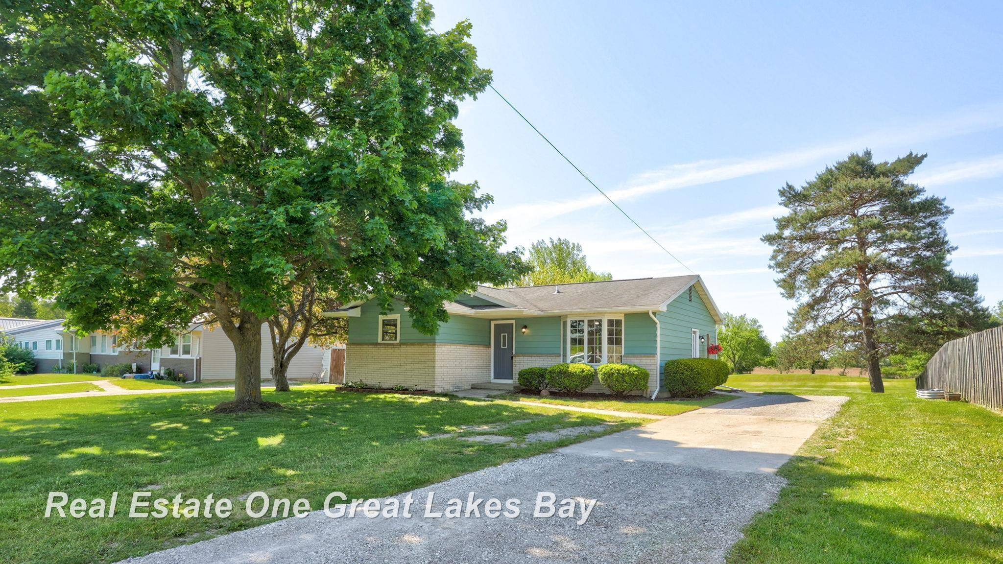 1813 Van Geisen Road, Caro, MI 48723 — Photo 35