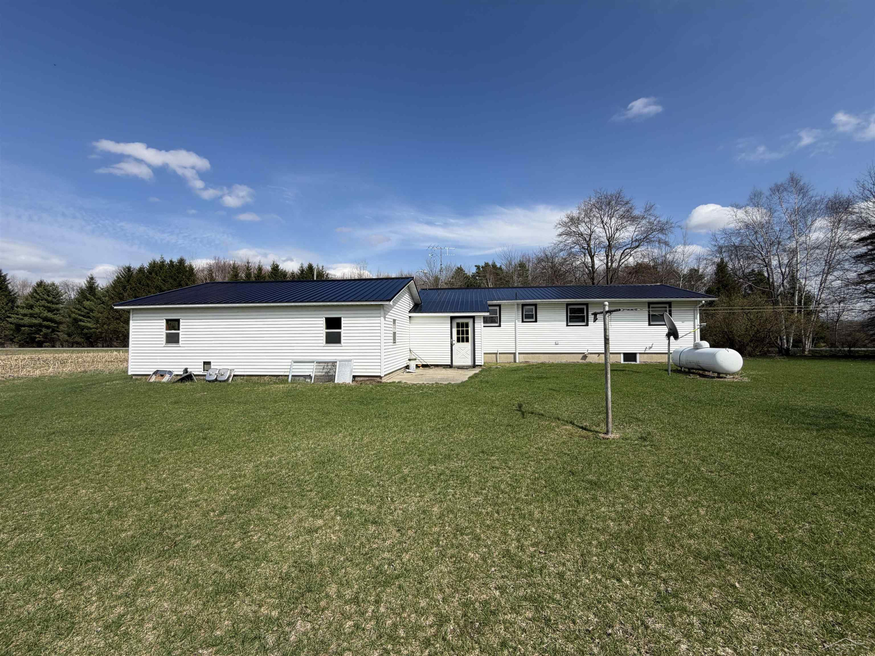 2854 S Ransom Road, Ashley, MI 48806 — Photo 2