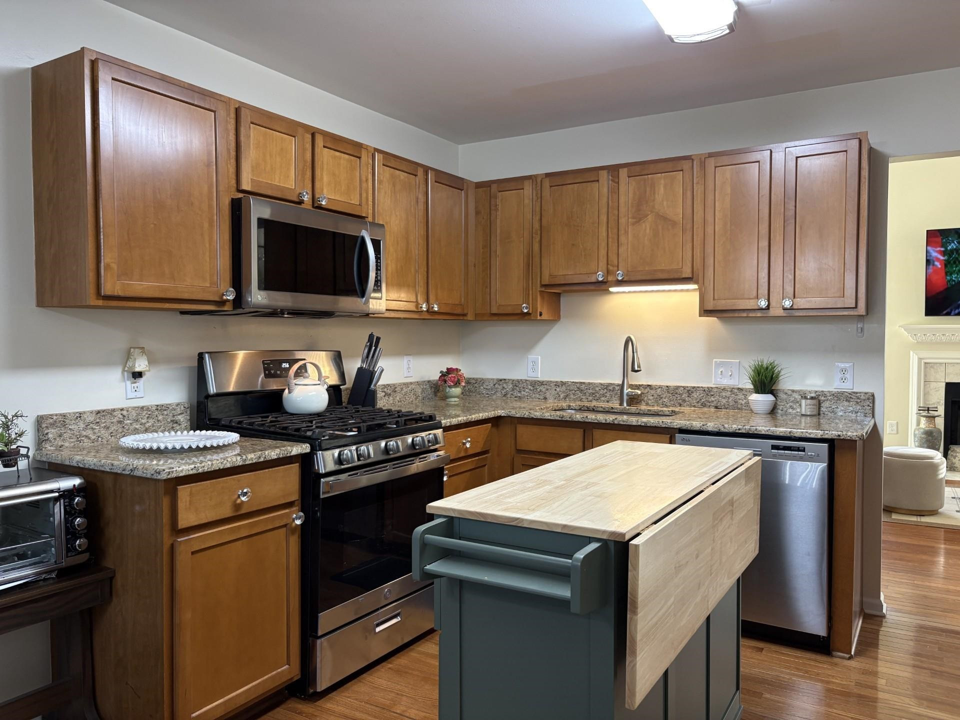 6418 Club Court, Grand Blanc, MI 48439 — Photo 10