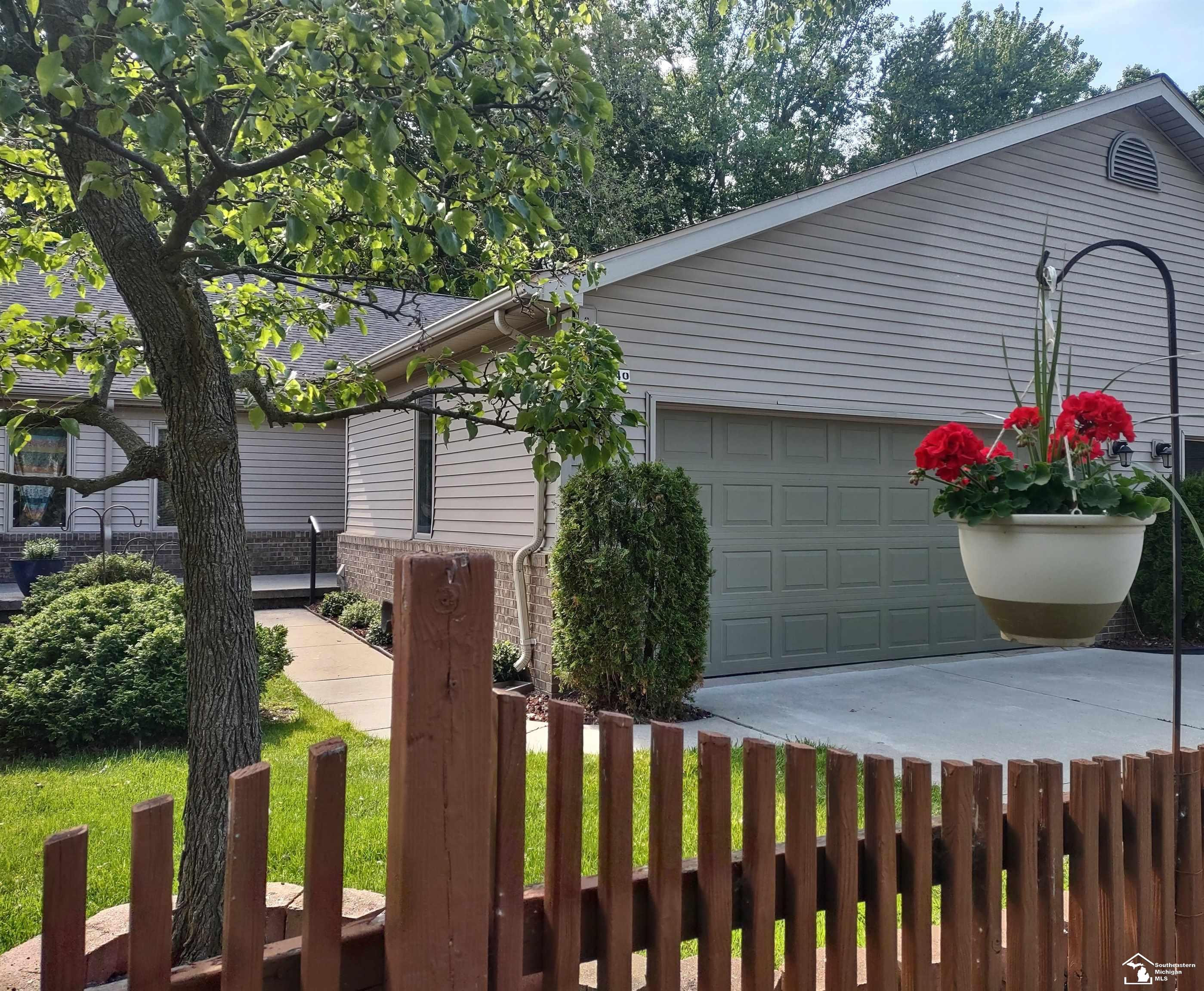 19040 OTTO Court, New Boston, MI 48164 — front exterior