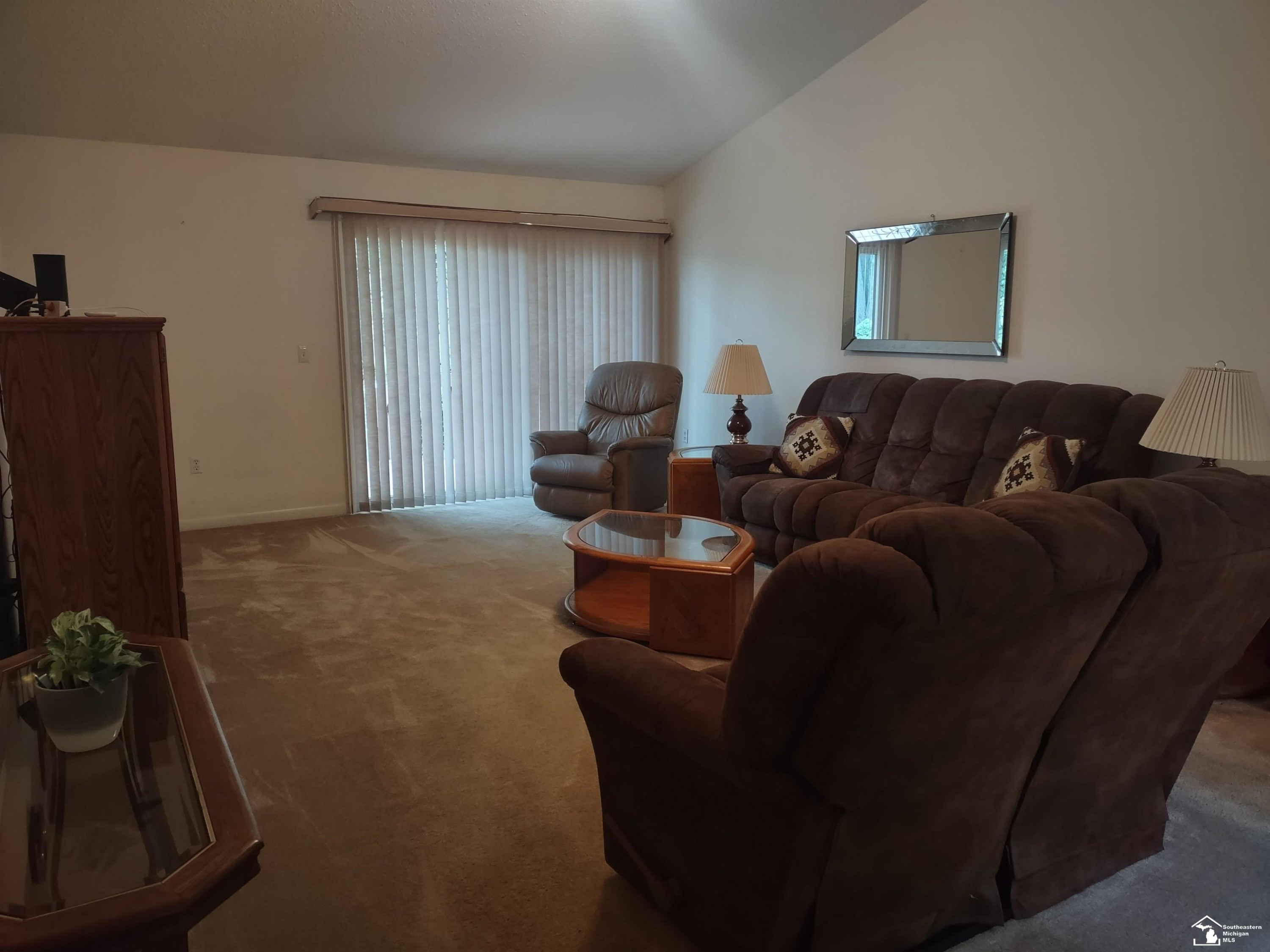 19040 OTTO Court, New Boston, MI 48164 — Photo 2