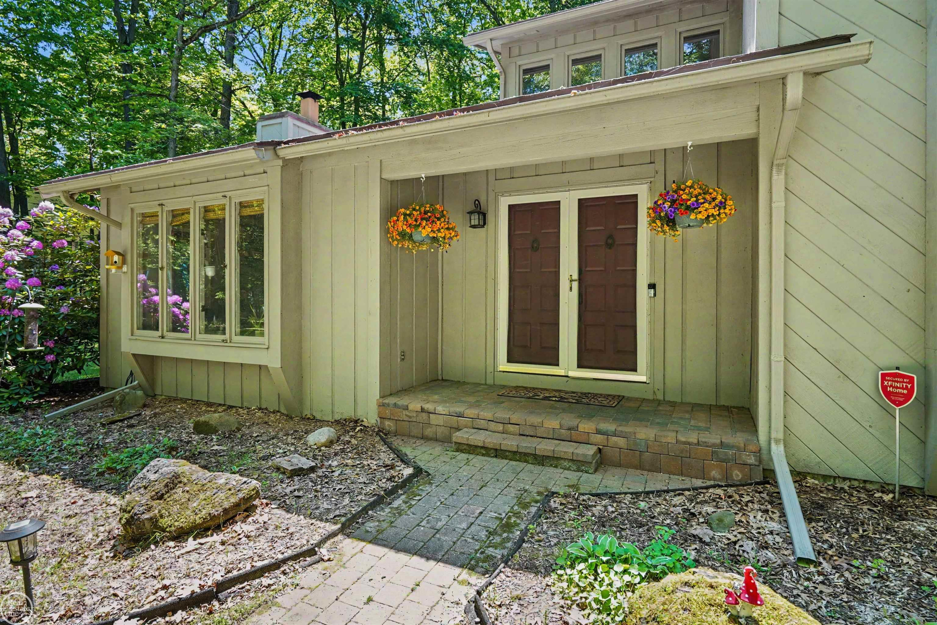 9065 Autumnglo Drive, Clarkston, MI 48348 — Photo 5