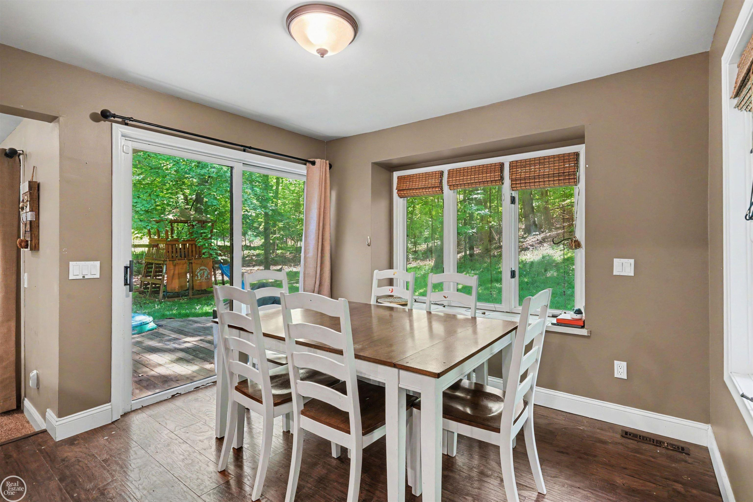 9065 Autumnglo Drive, Clarkston, MI 48348 — Photo 12