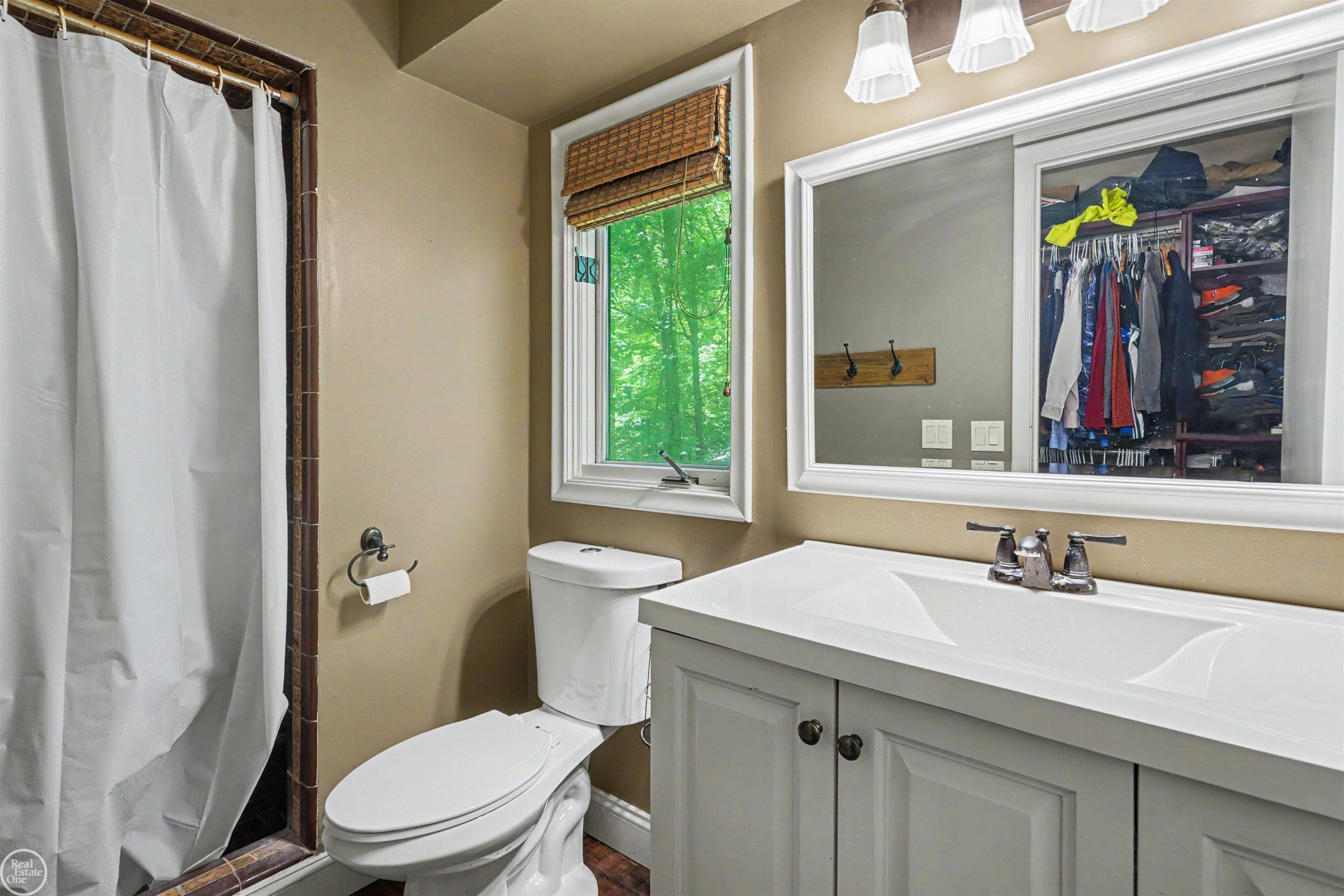 9065 Autumnglo Drive, Clarkston, MI 48348 — Photo 16