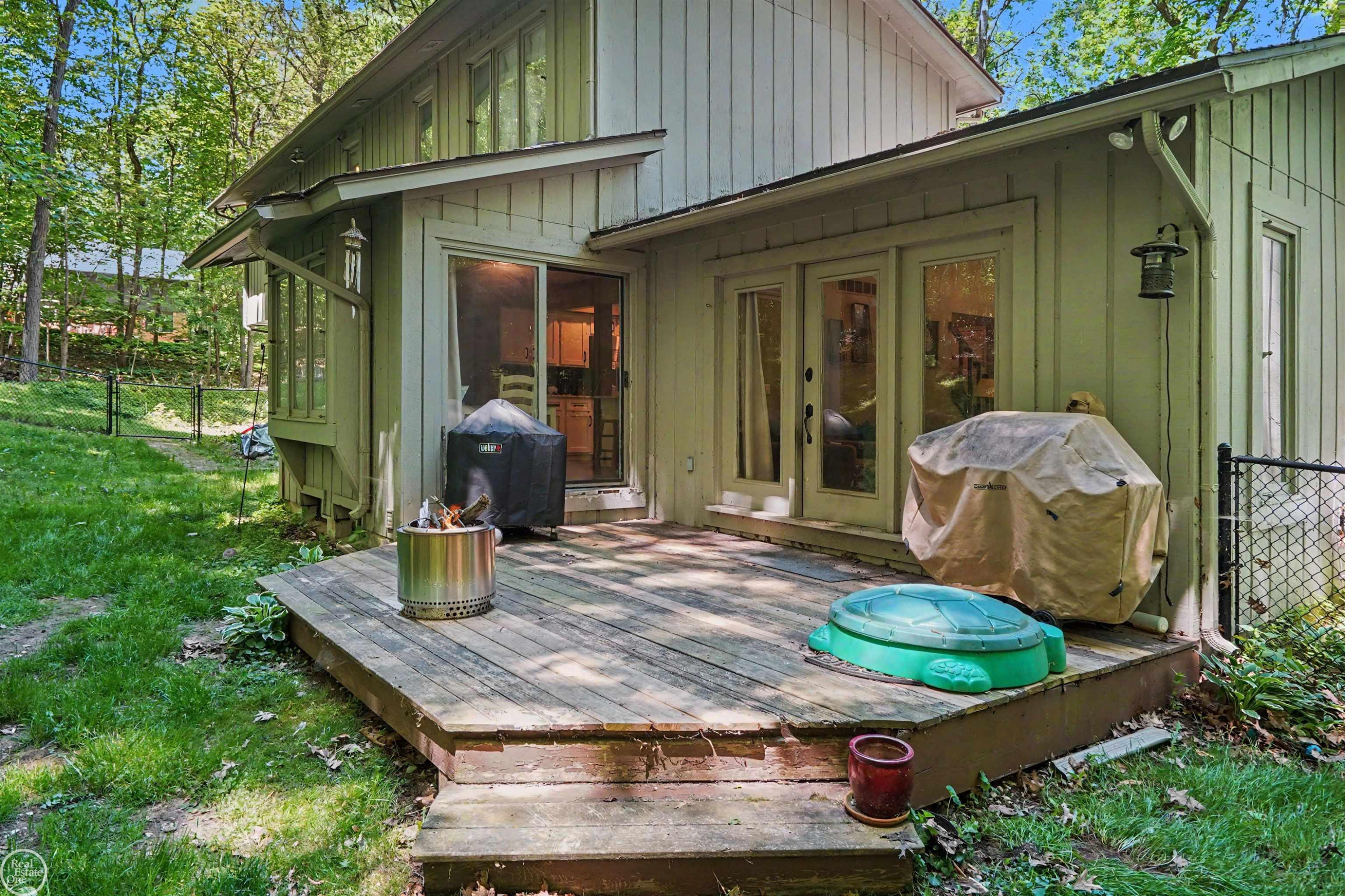9065 Autumnglo Drive, Clarkston, MI 48348 — Photo 21