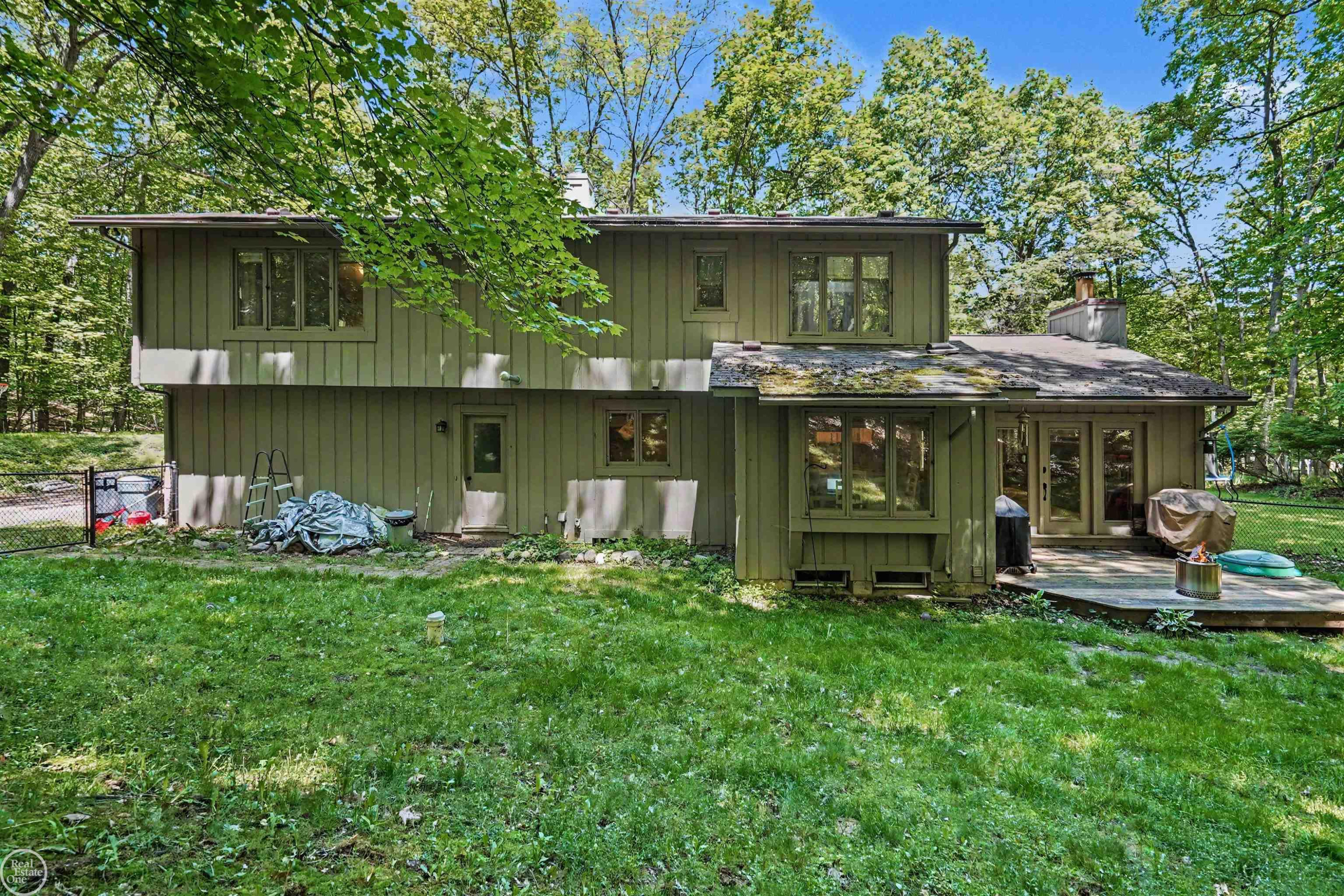 9065 Autumnglo Drive, Clarkston, MI 48348 — Photo 23