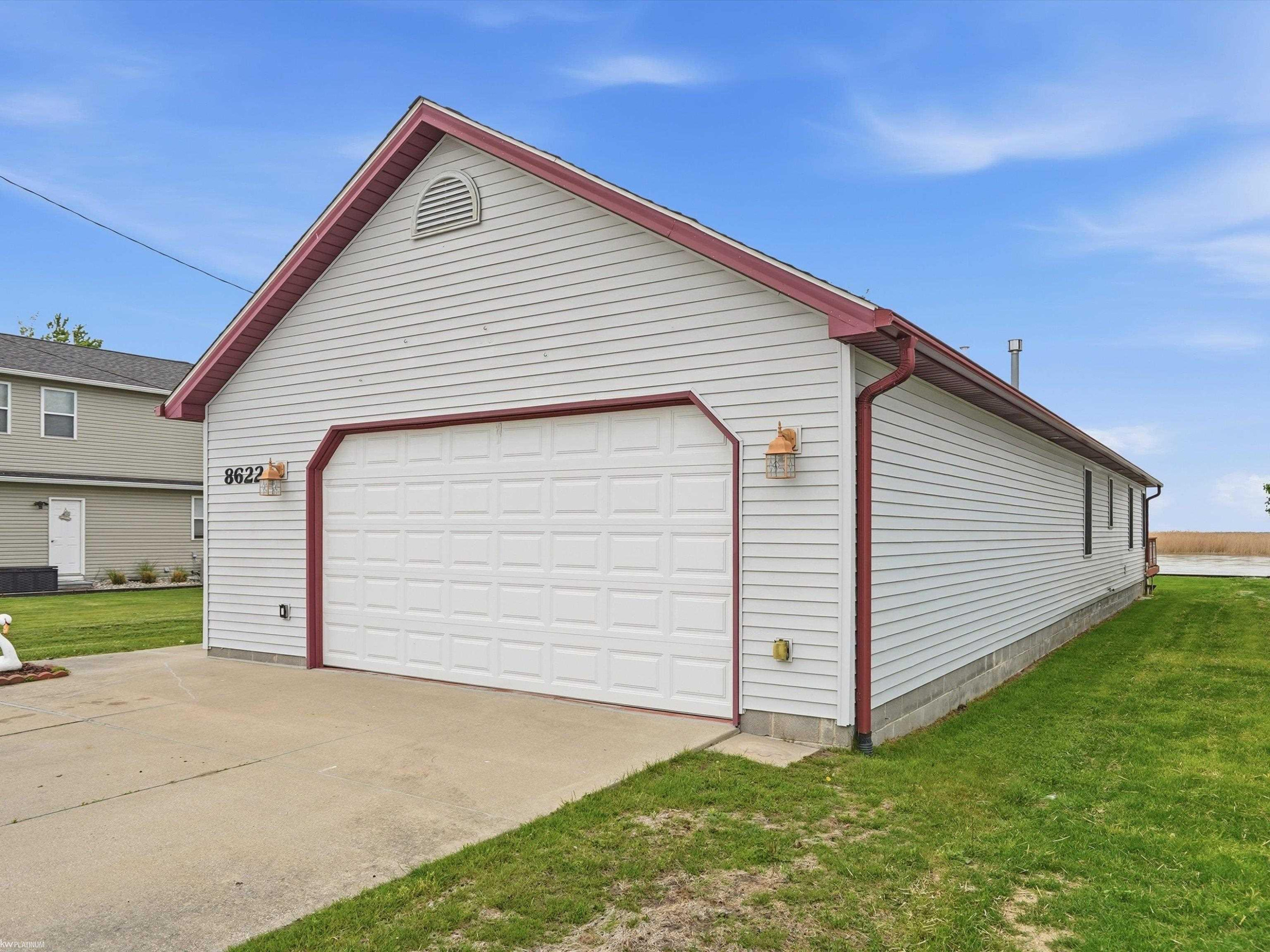 8622 Anchor Bay Drive, MI 48001 — Photo 33