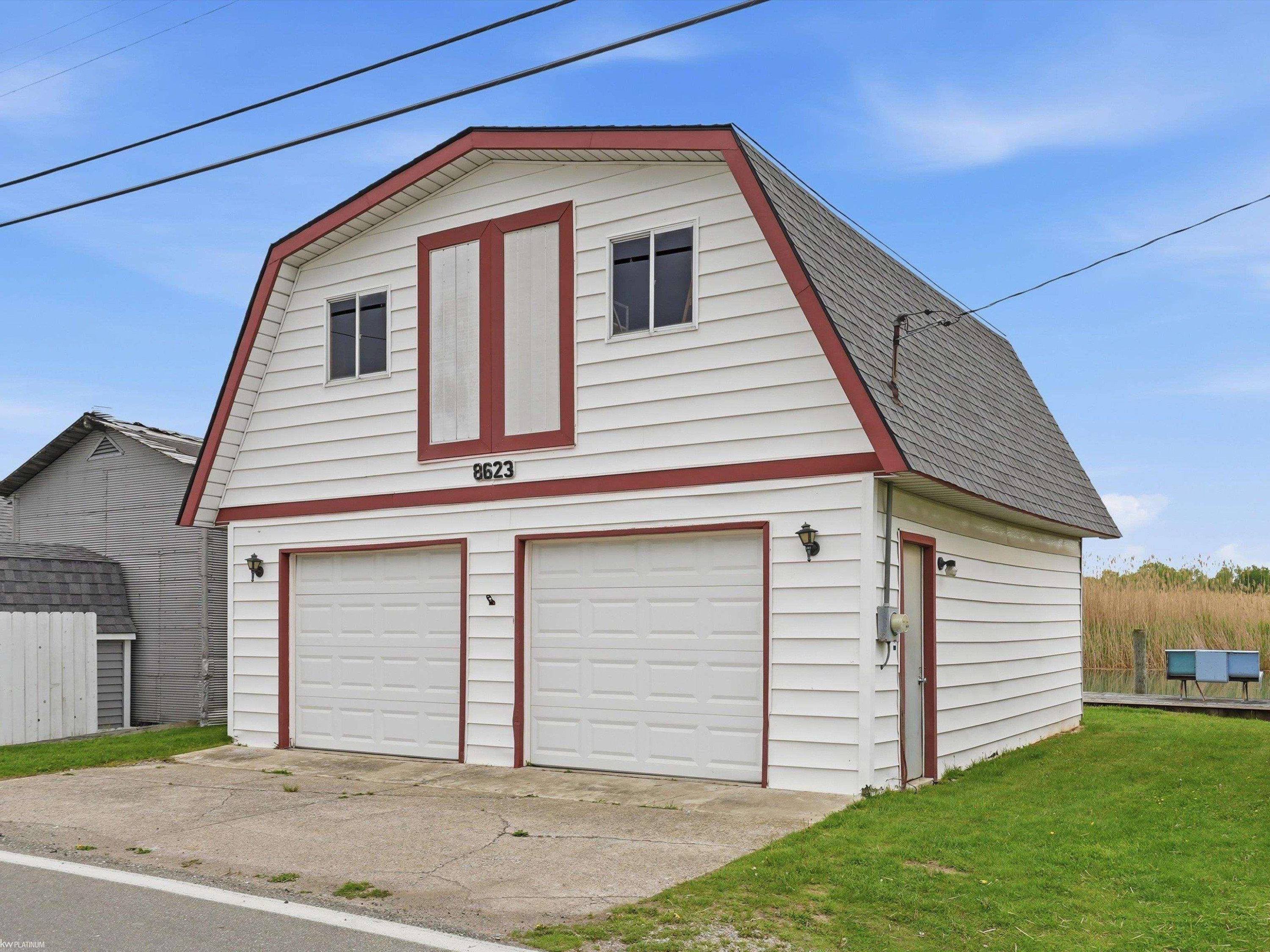8622 Anchor Bay Drive, MI 48001 — Photo 36