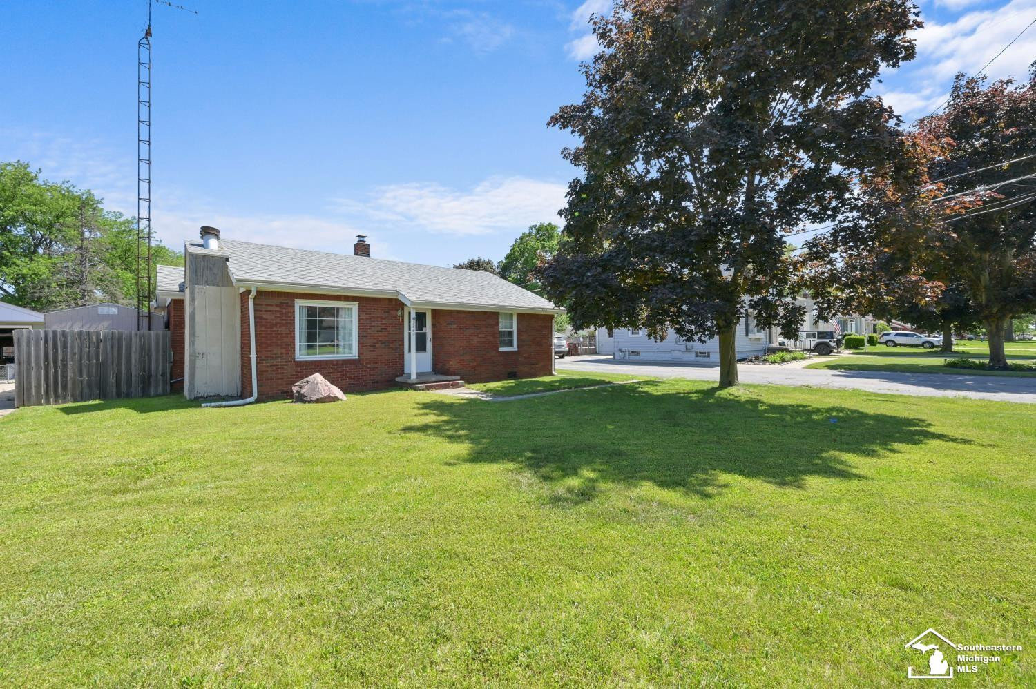5864 Edgewood Boulevard, Monroe, MI 48161 — Photo 4