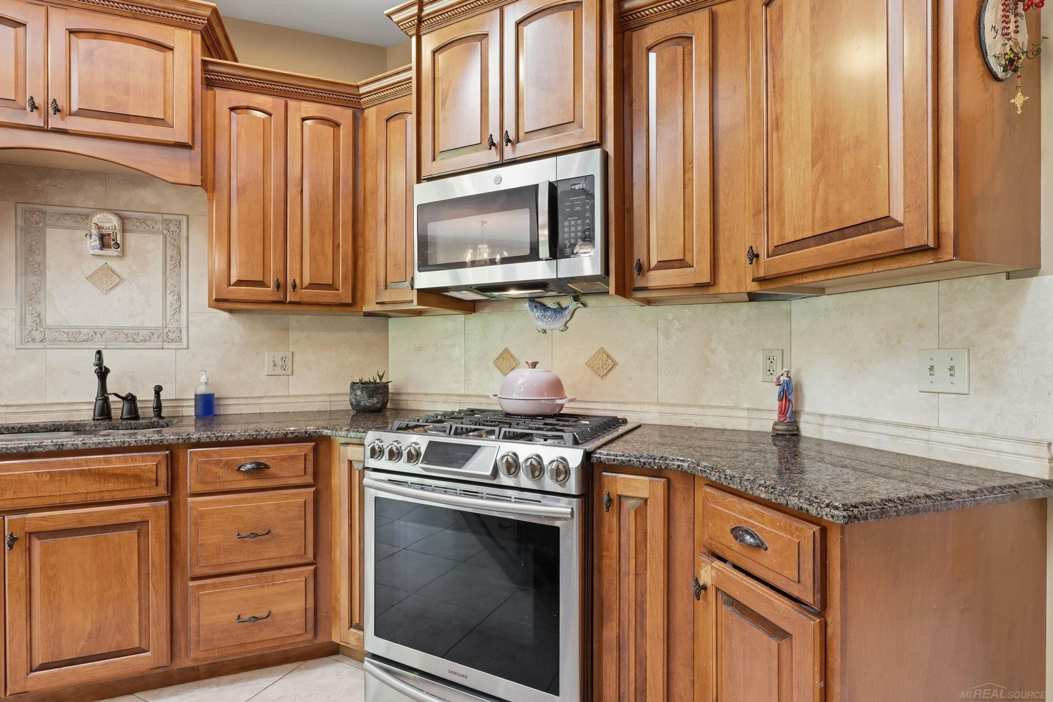 6241 Parliament Drive, Washington, MI 48095 — Photo 12